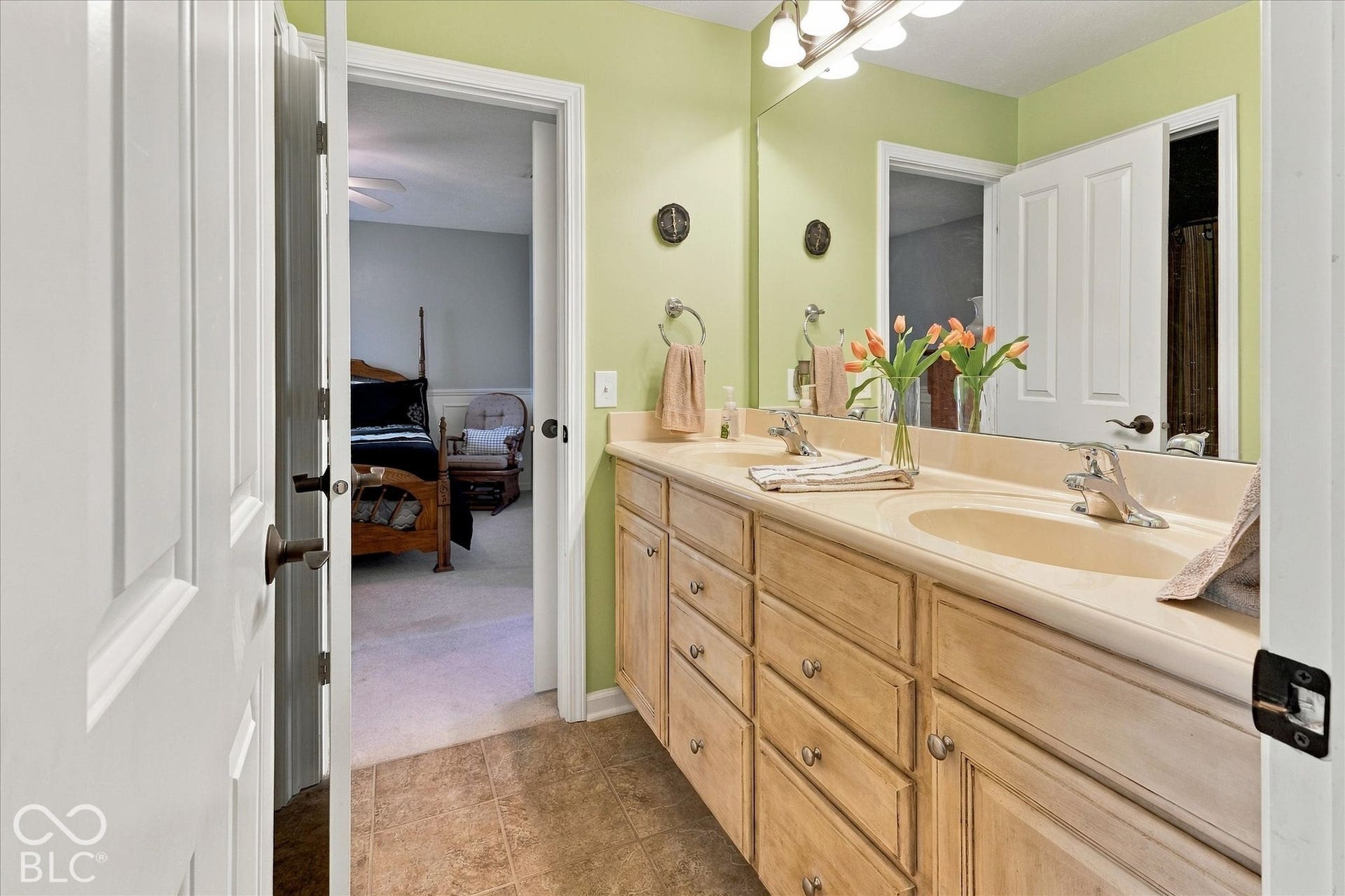 15356 Ackerley Drive, Fishers, IN 46040 15356 Ackerley Drive, Fishers, IN 46040