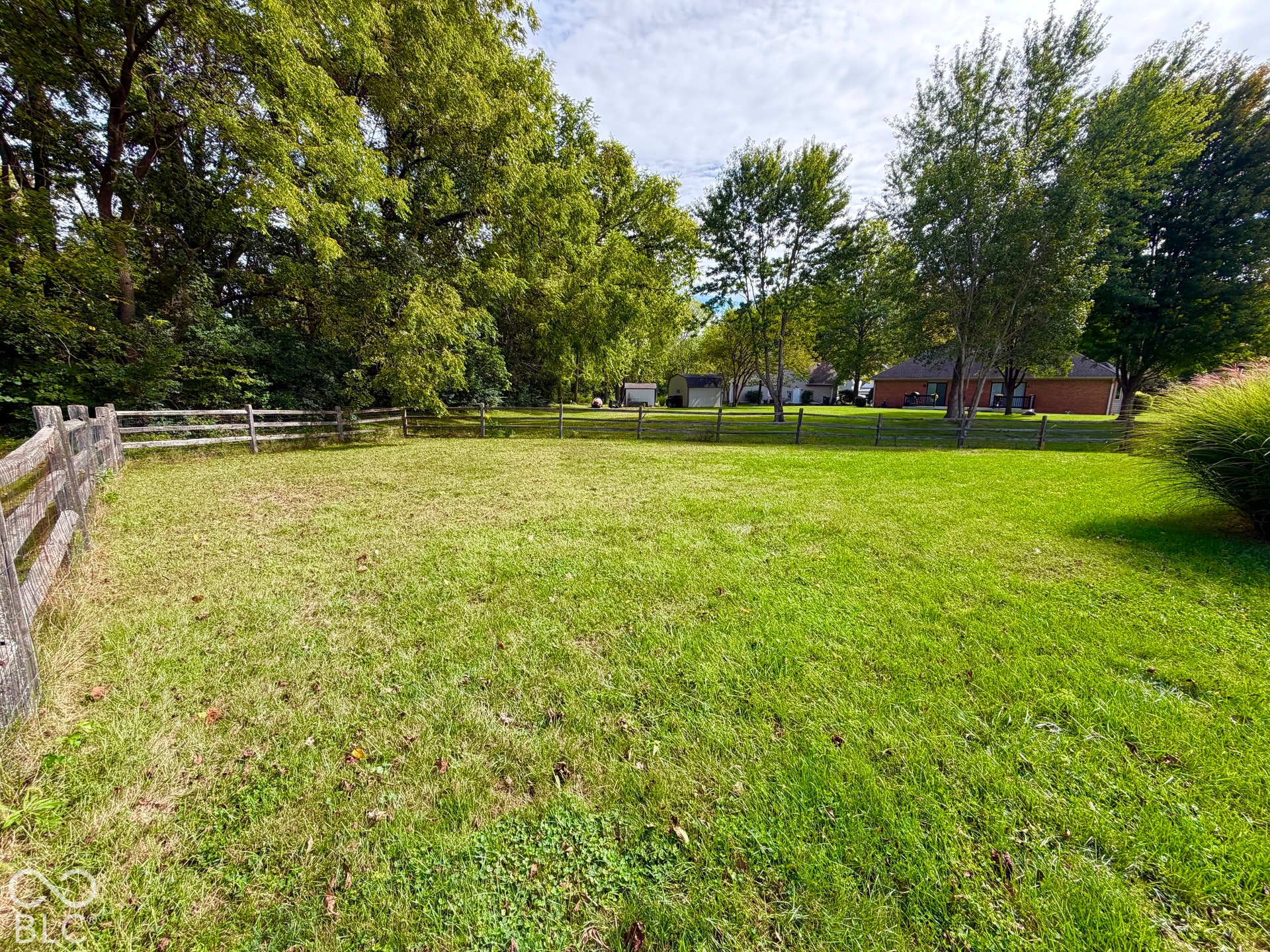 Massive Yard Is Fully Fenced