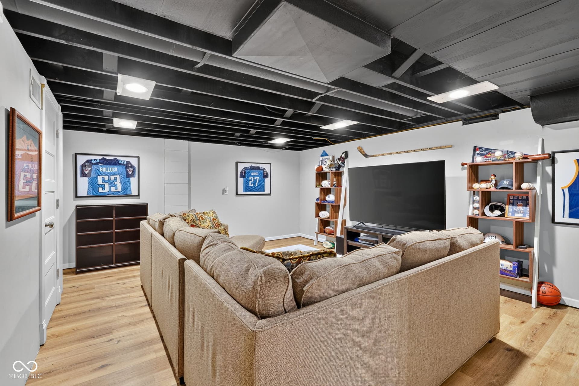 7420 Jewel Lane, Indianapolis, IN 46250