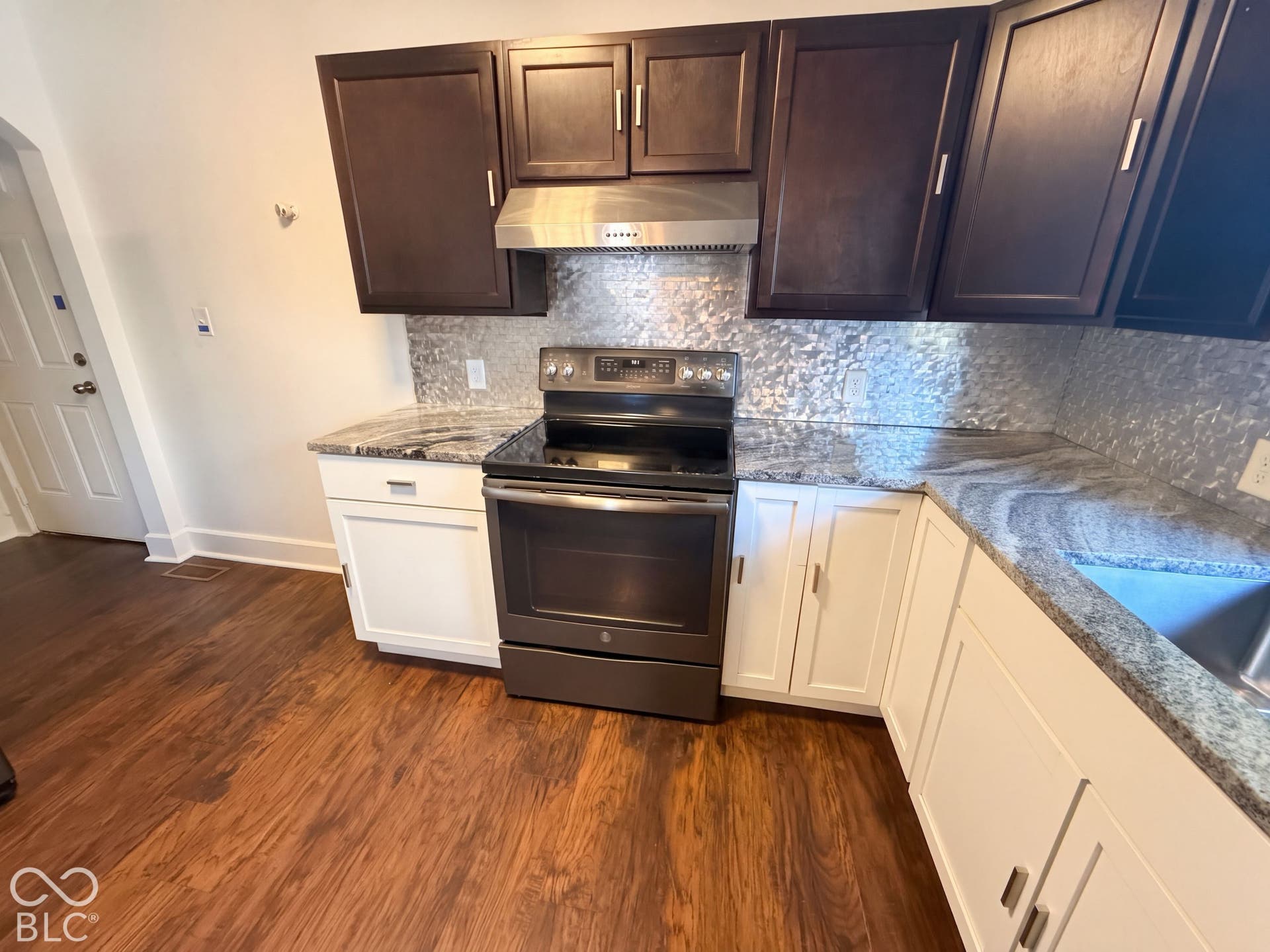 3907 E 16th Street, Indianapolis, IN 46201