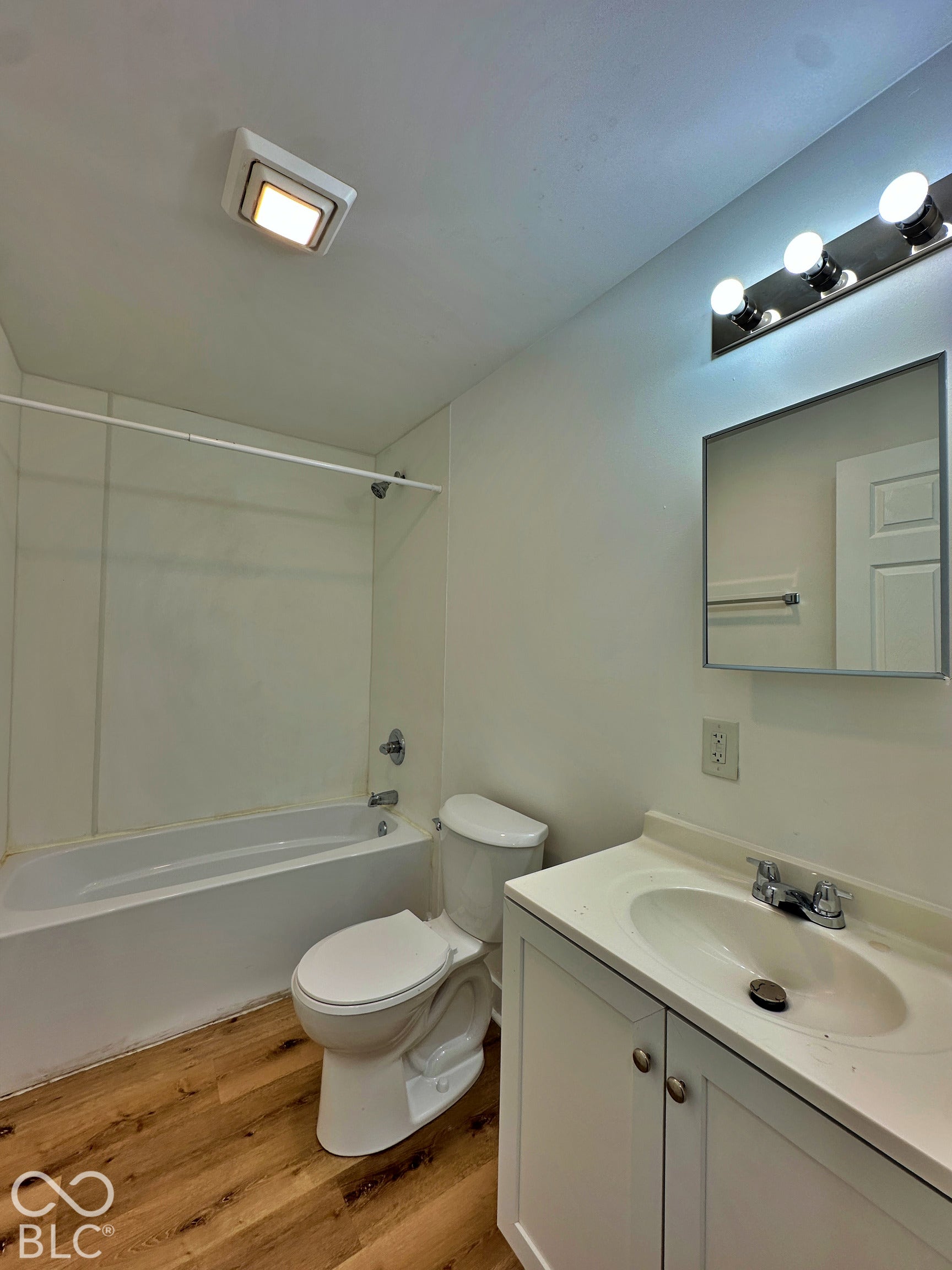 1220 W 30th Street, Indianapolis, IN 46208
