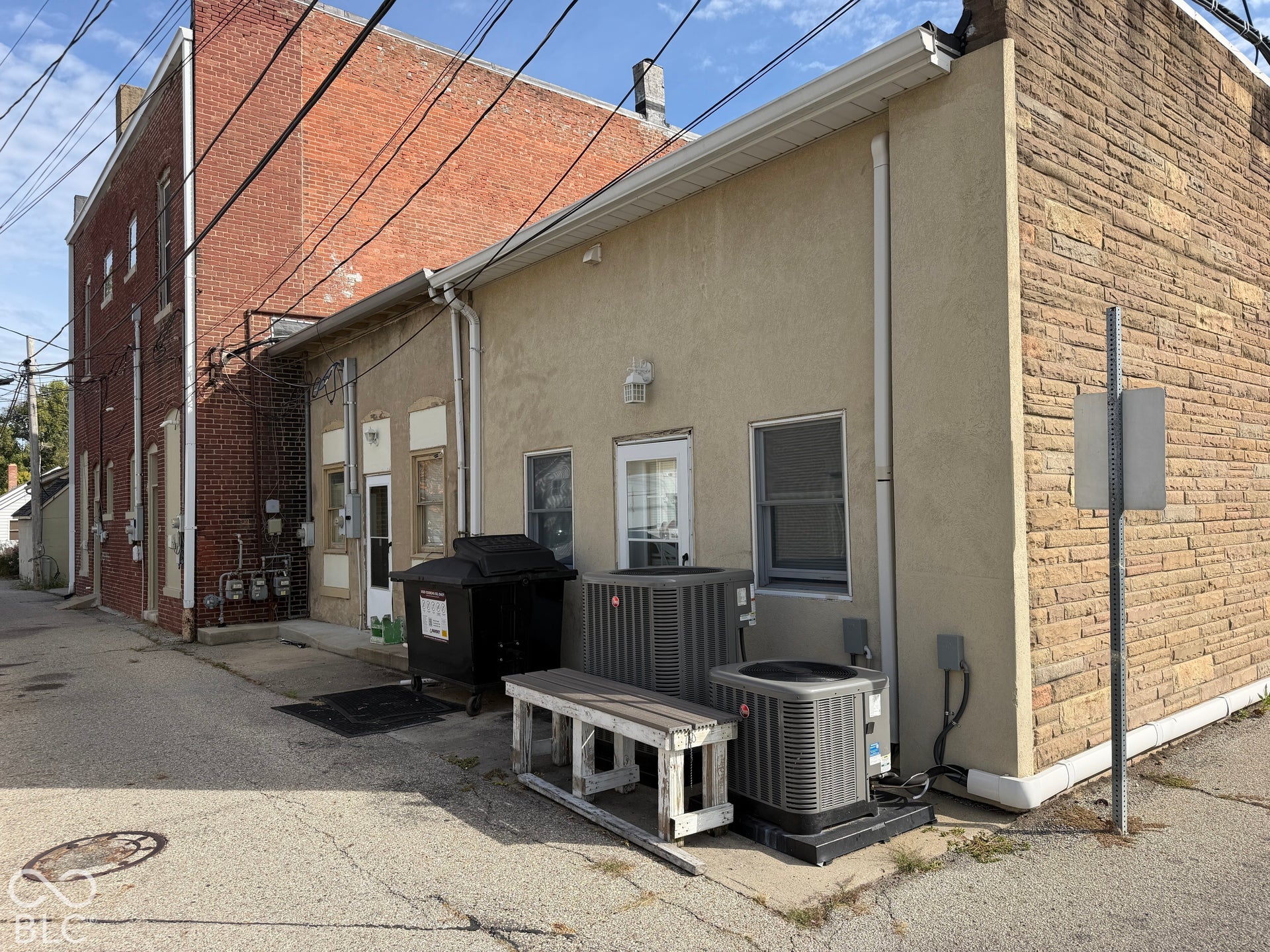 20 N Washington Street, Knightstown, IN 46148