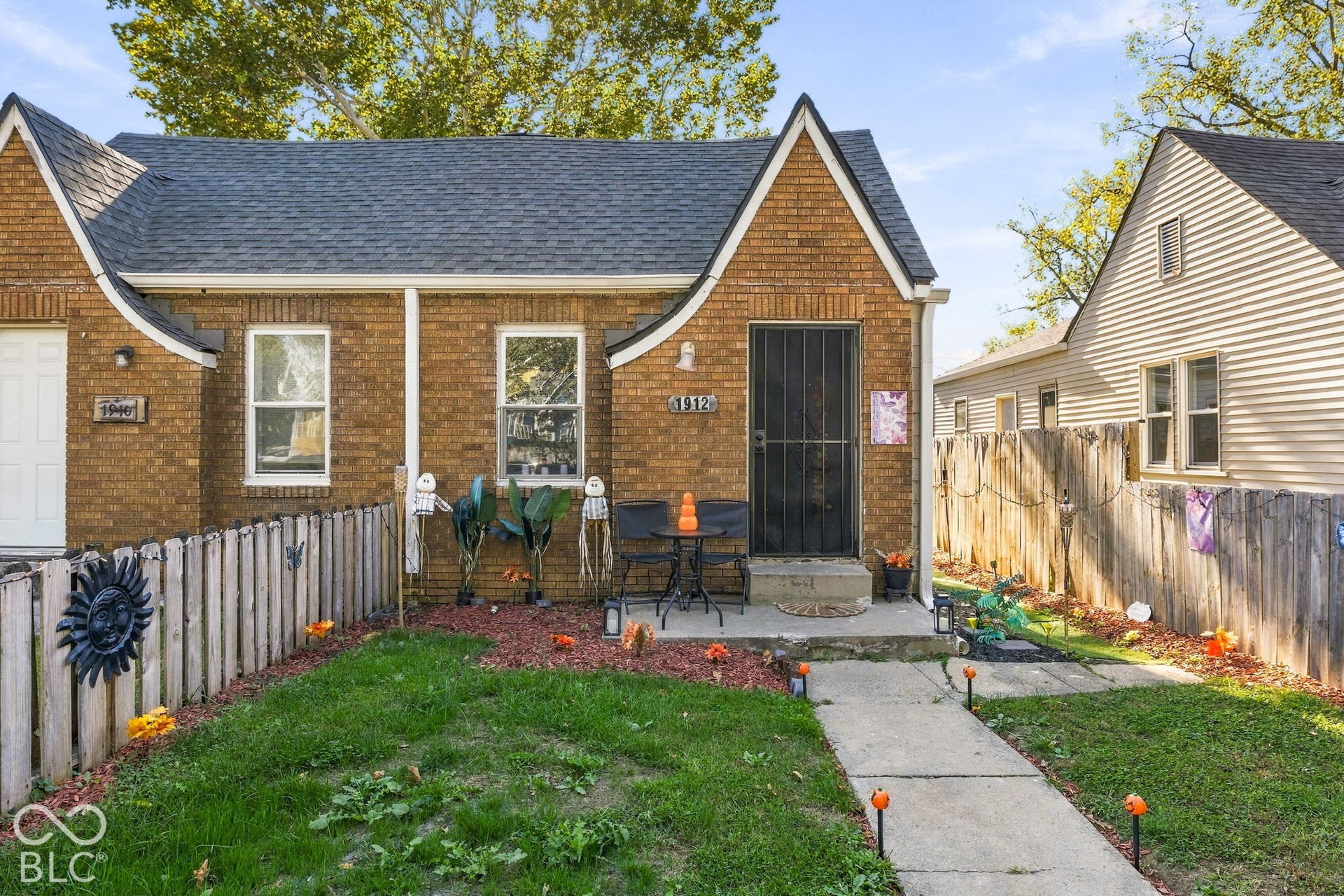 1912 Oxford: 1 Bedroom Unit