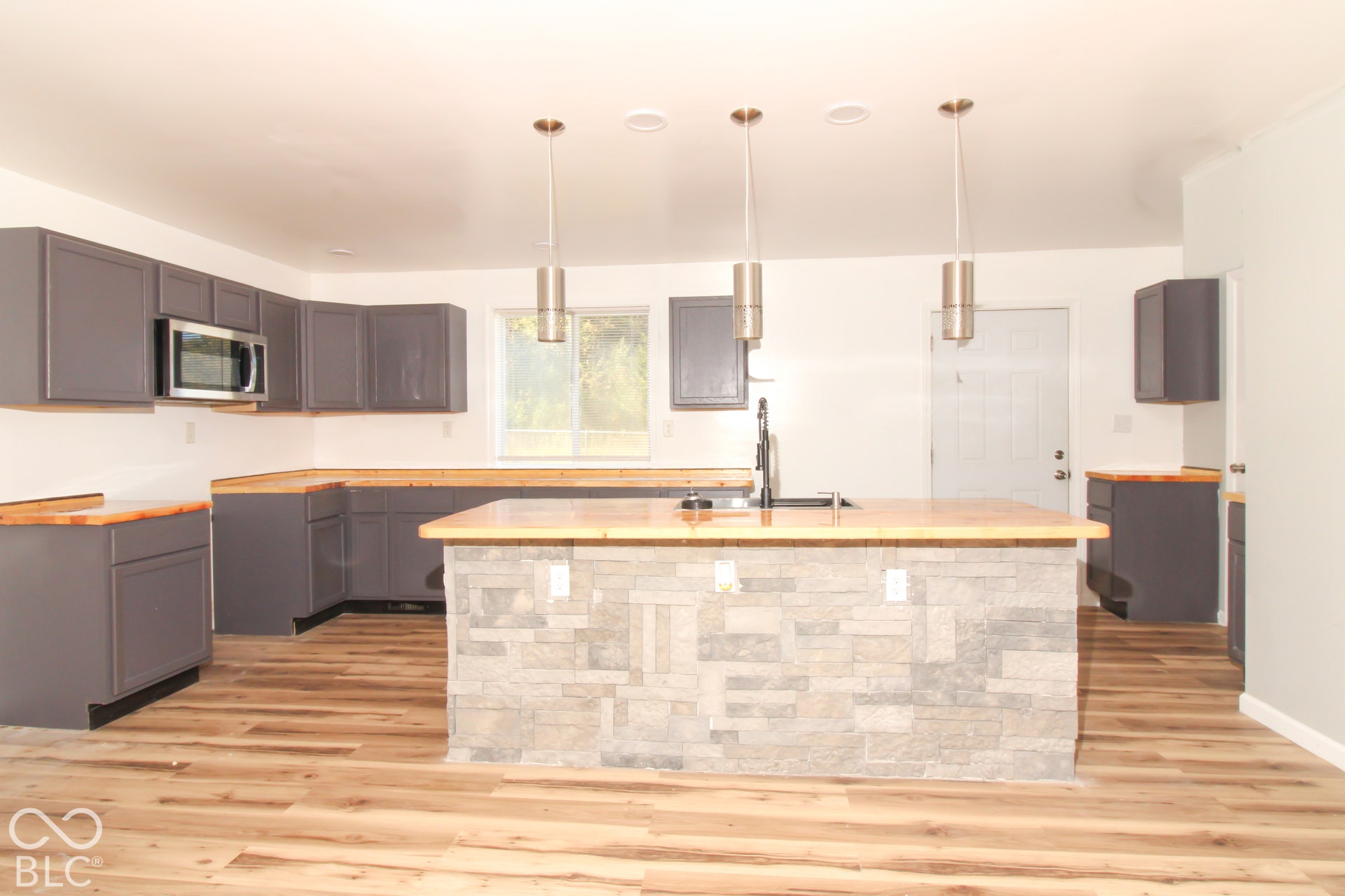 2469 Country Manor Street, North Vernon, IN 47265