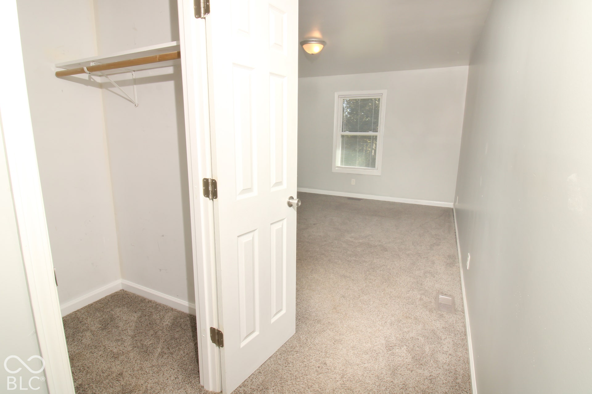 2469 Country Manor Street, North Vernon, IN 47265