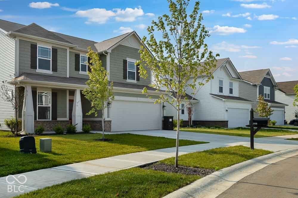 Twelve Oaks Community