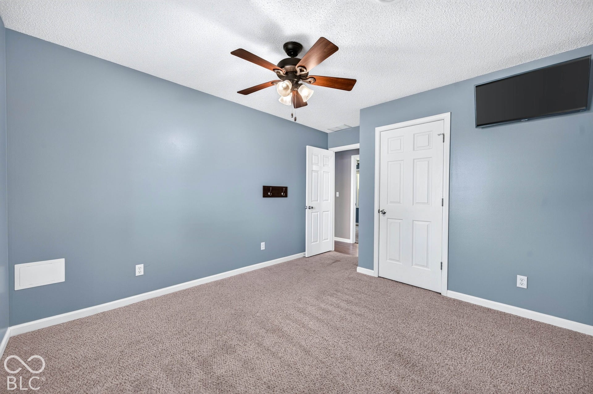 637 Woodside Court, Seymour, IN 47274
