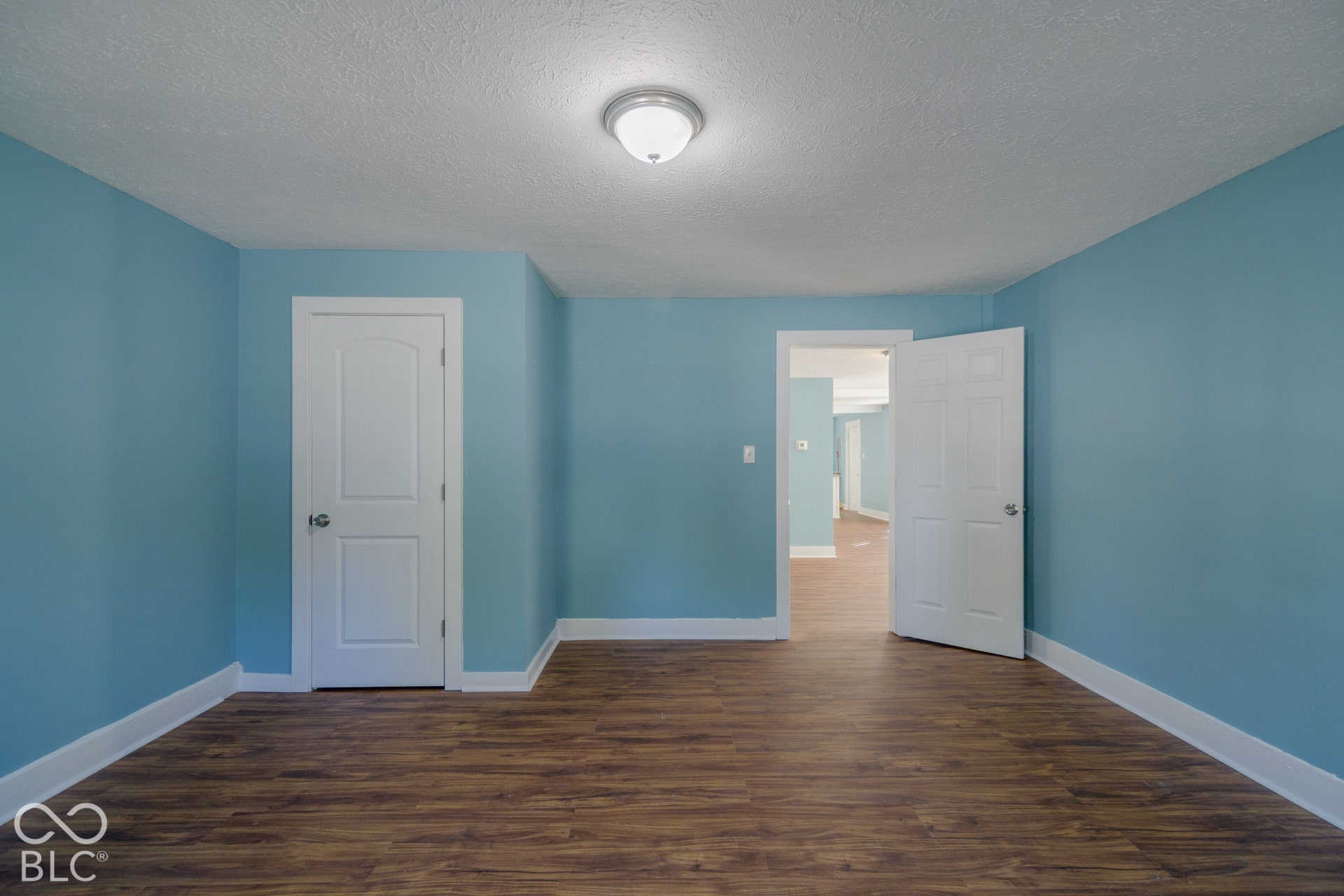 2323 English Avenue, Indianapolis, IN 46201 2323 English Avenue, Indianapolis, IN 46201