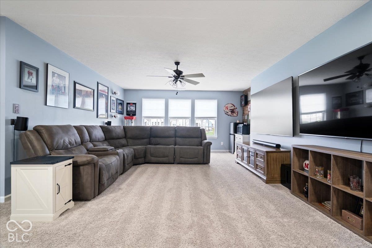 6344 Sugar Maple Drive, Zionsville, IN 46077