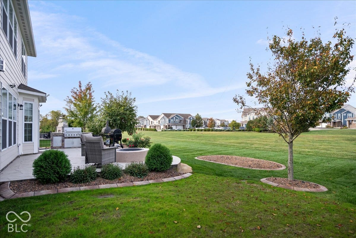 6344 Sugar Maple Drive, Zionsville, IN 46077