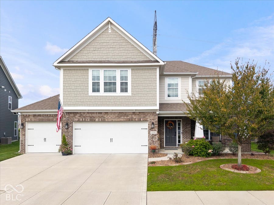 Property photo for 6344 Sugar Maple Drive, Zionsville, IN