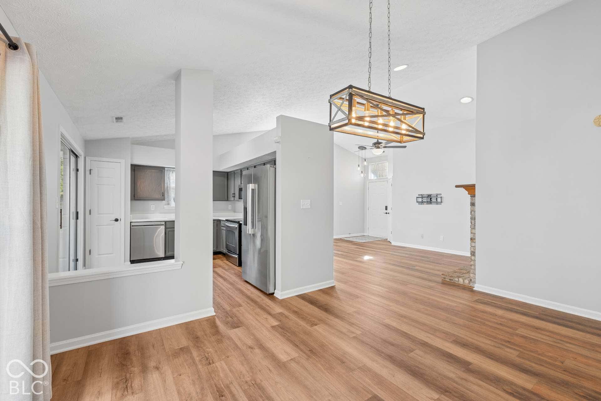 11076 Oakridge Drive, Fishers, IN 46038
