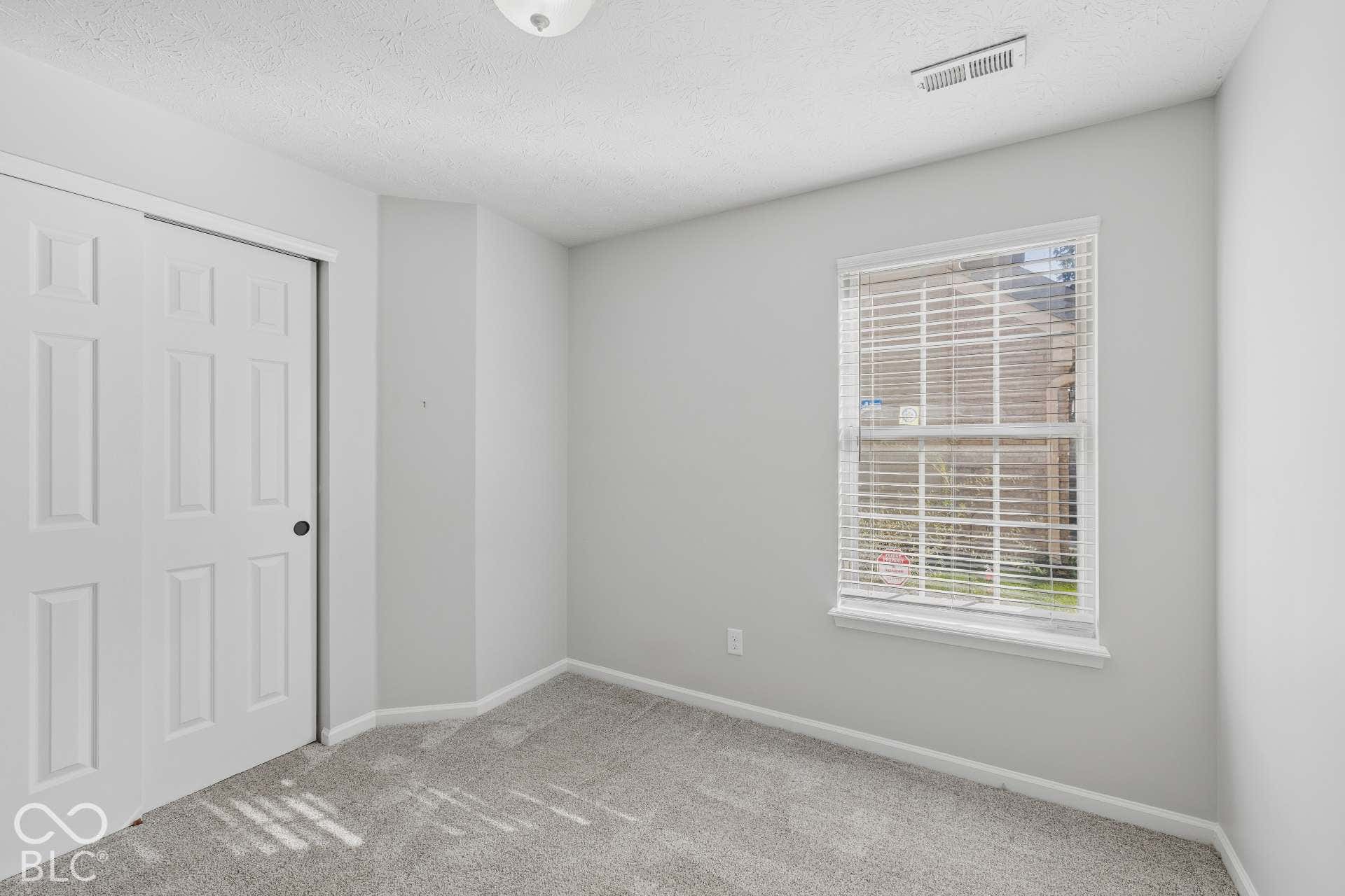 11076 Oakridge Drive, Fishers, IN 46038
