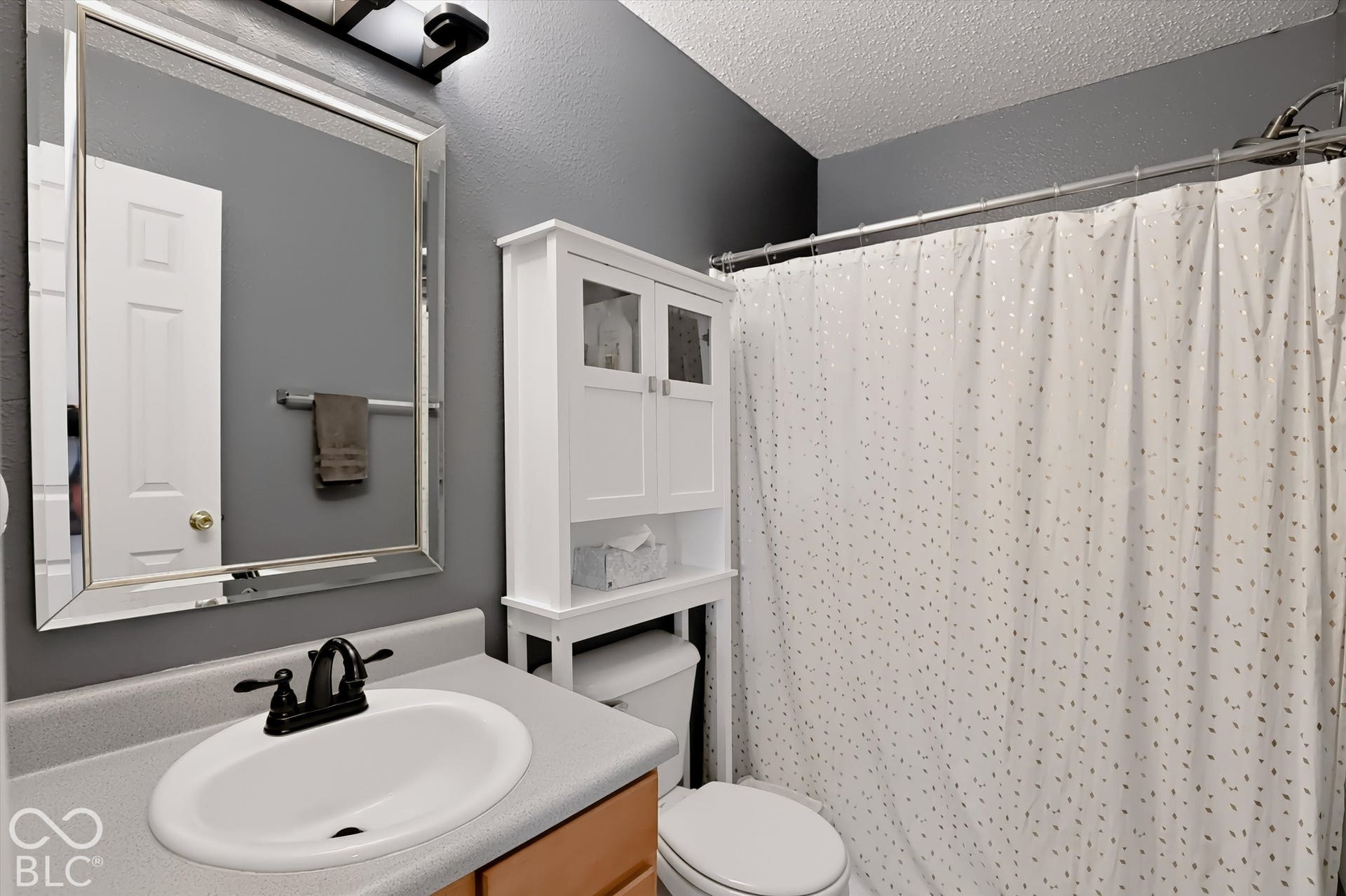 5739 Woodland Trace Boulevard, Indianapolis, IN 46237 5739 Woodland Trace Boulevard, Indianapolis, IN 46237