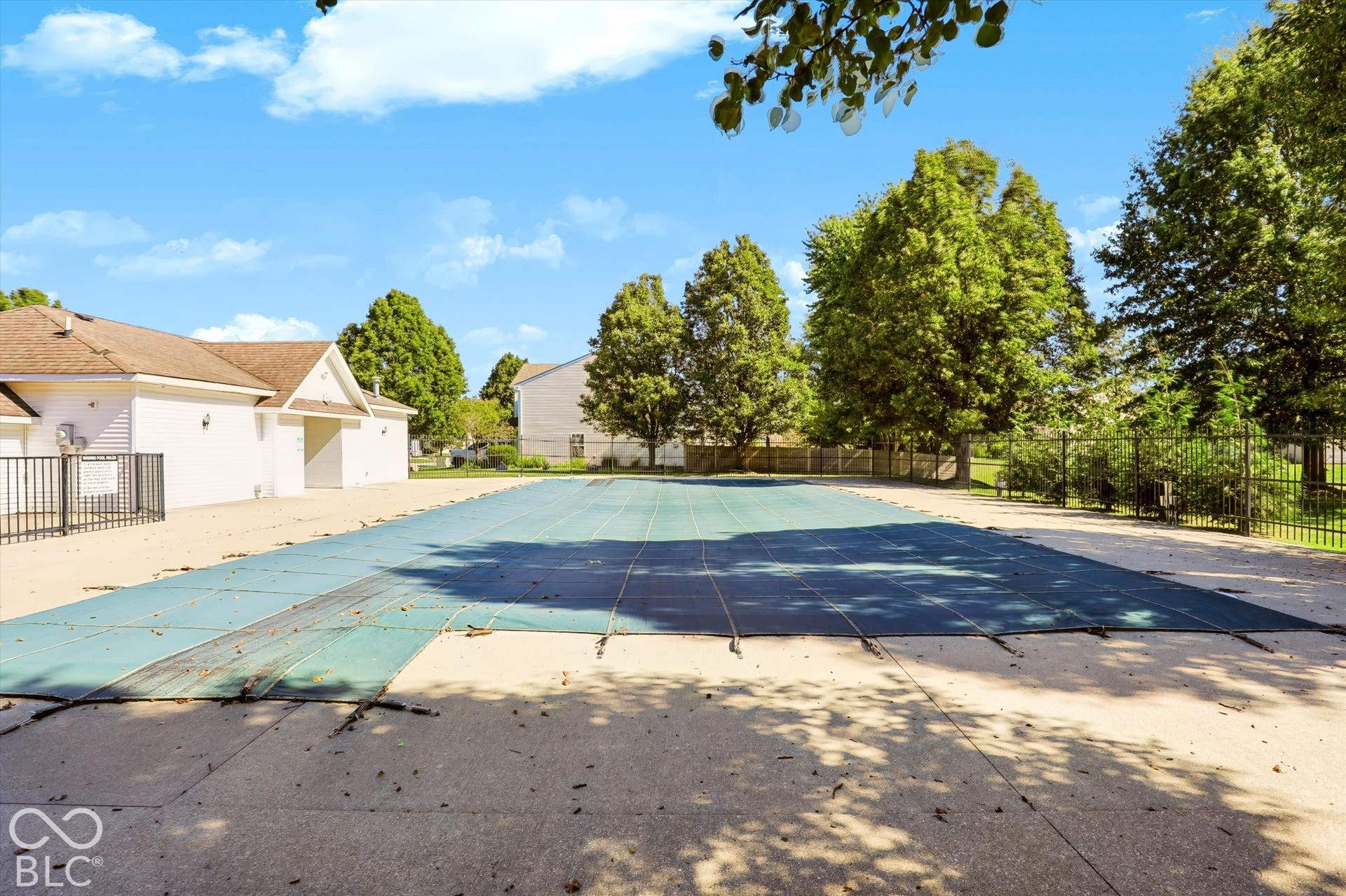 5739 Woodland Trace Boulevard, Indianapolis, IN 46237 Community Pool