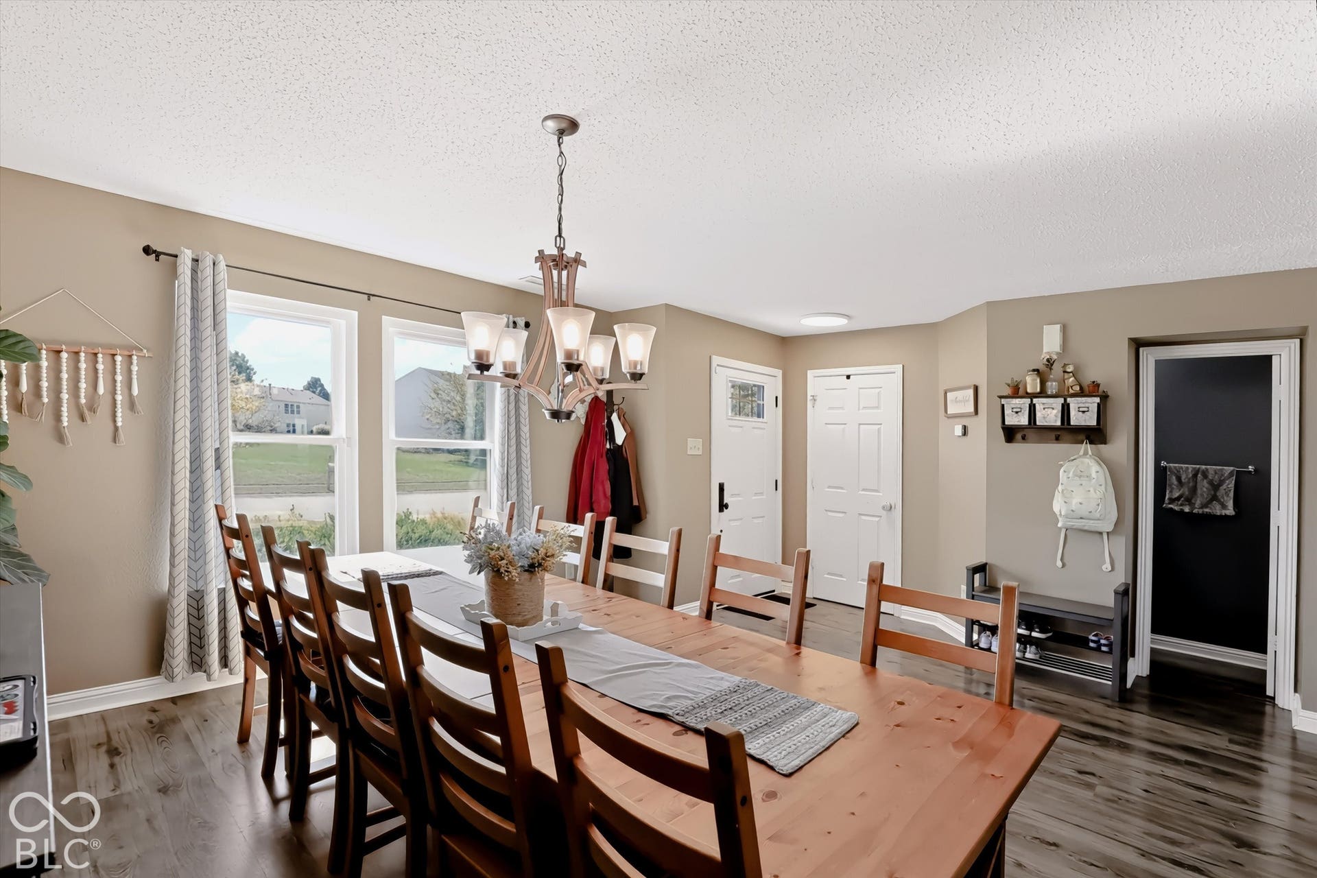 5739 Woodland Trace Boulevard, Indianapolis, IN 46237 5739 Woodland Trace Boulevard, Indianapolis, IN 46237