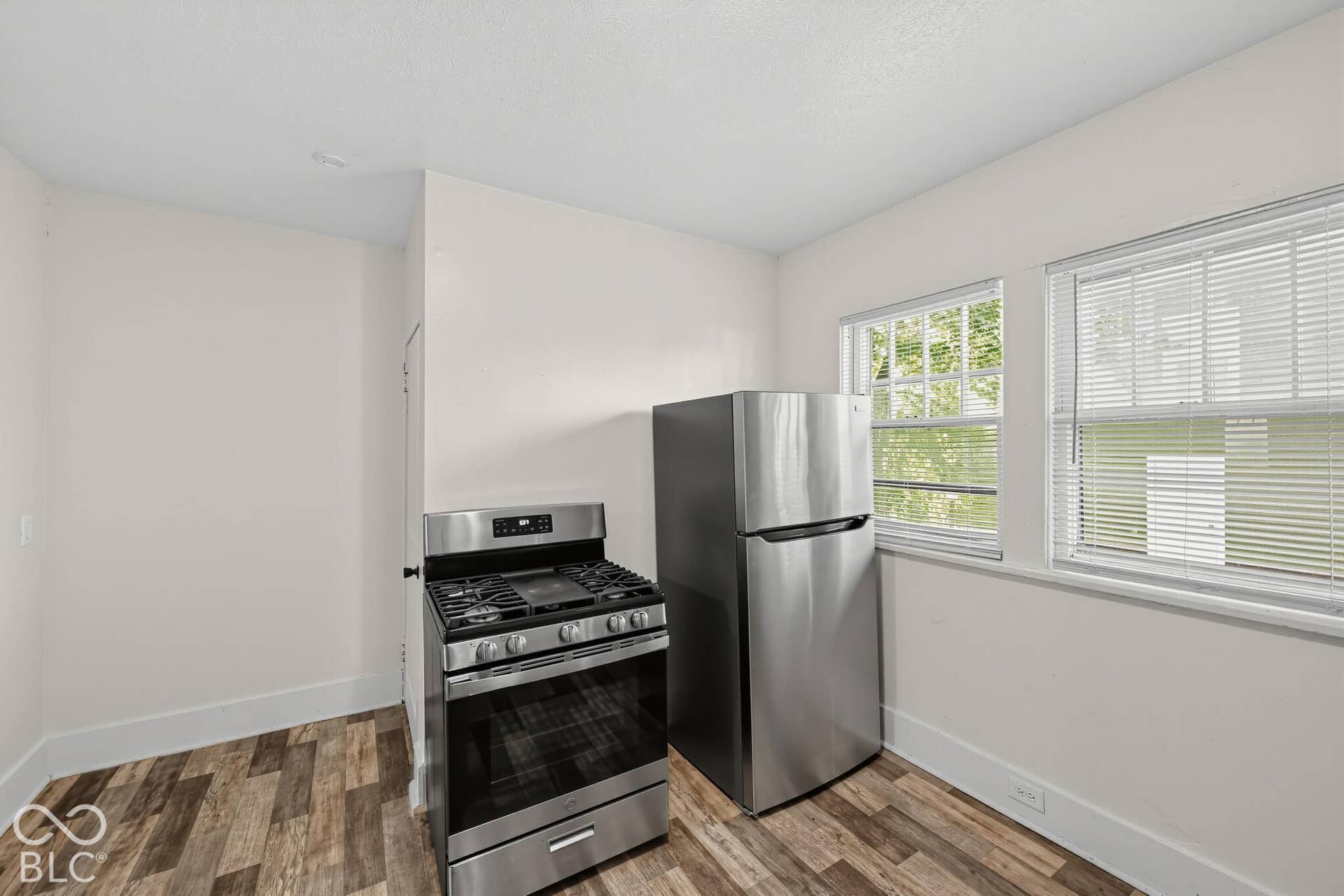 1031 College Street, South Bend, IN 46628