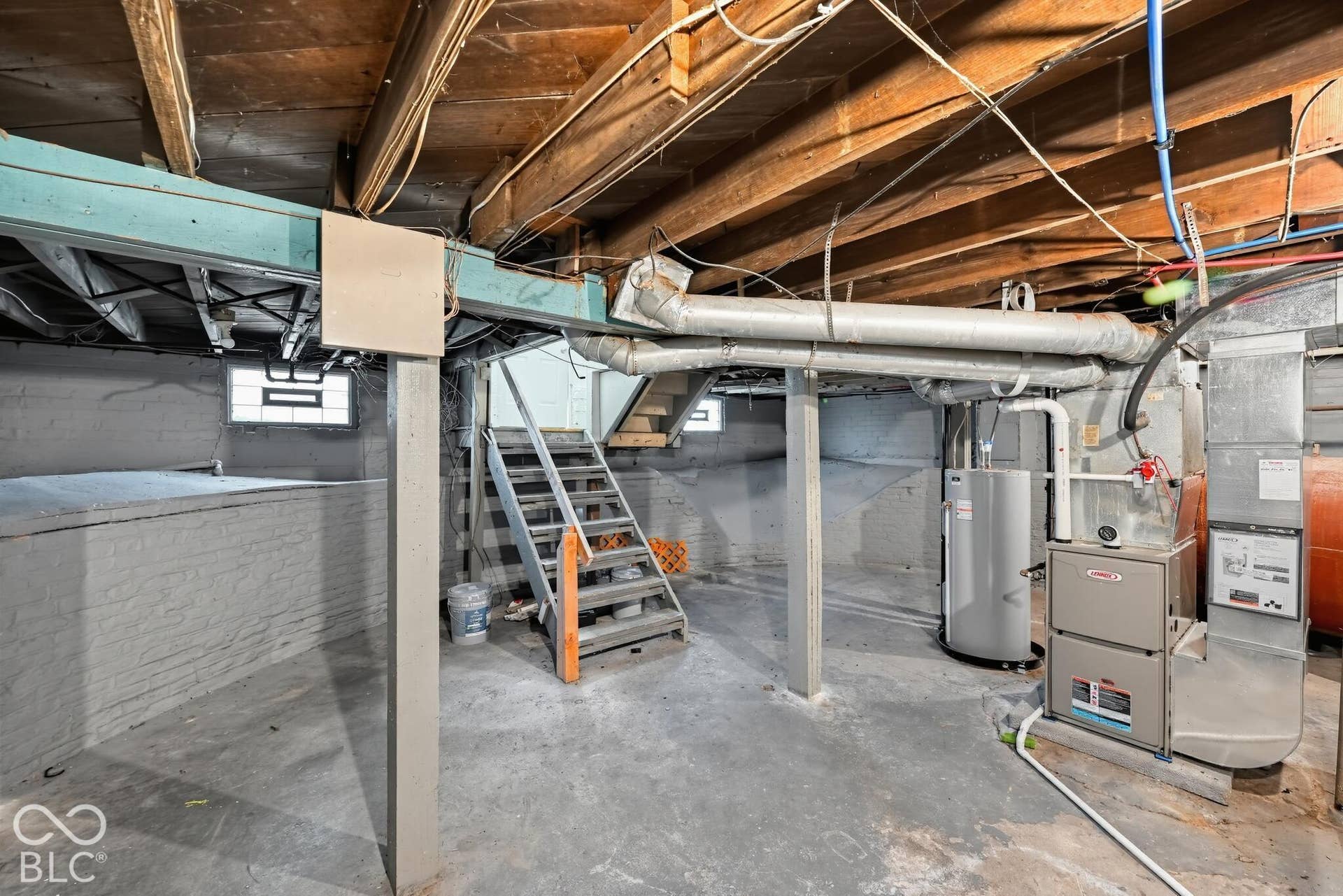 1031 College Street, South Bend, IN 46628