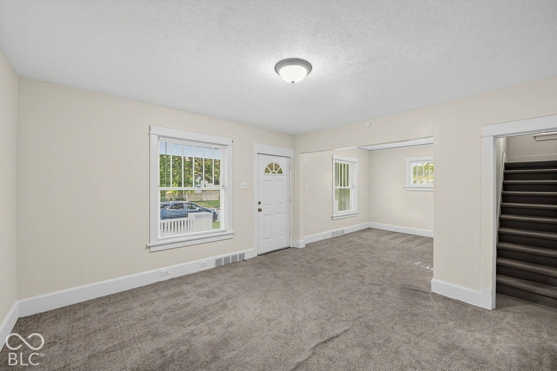 1031 College Street, South Bend, IN 46628