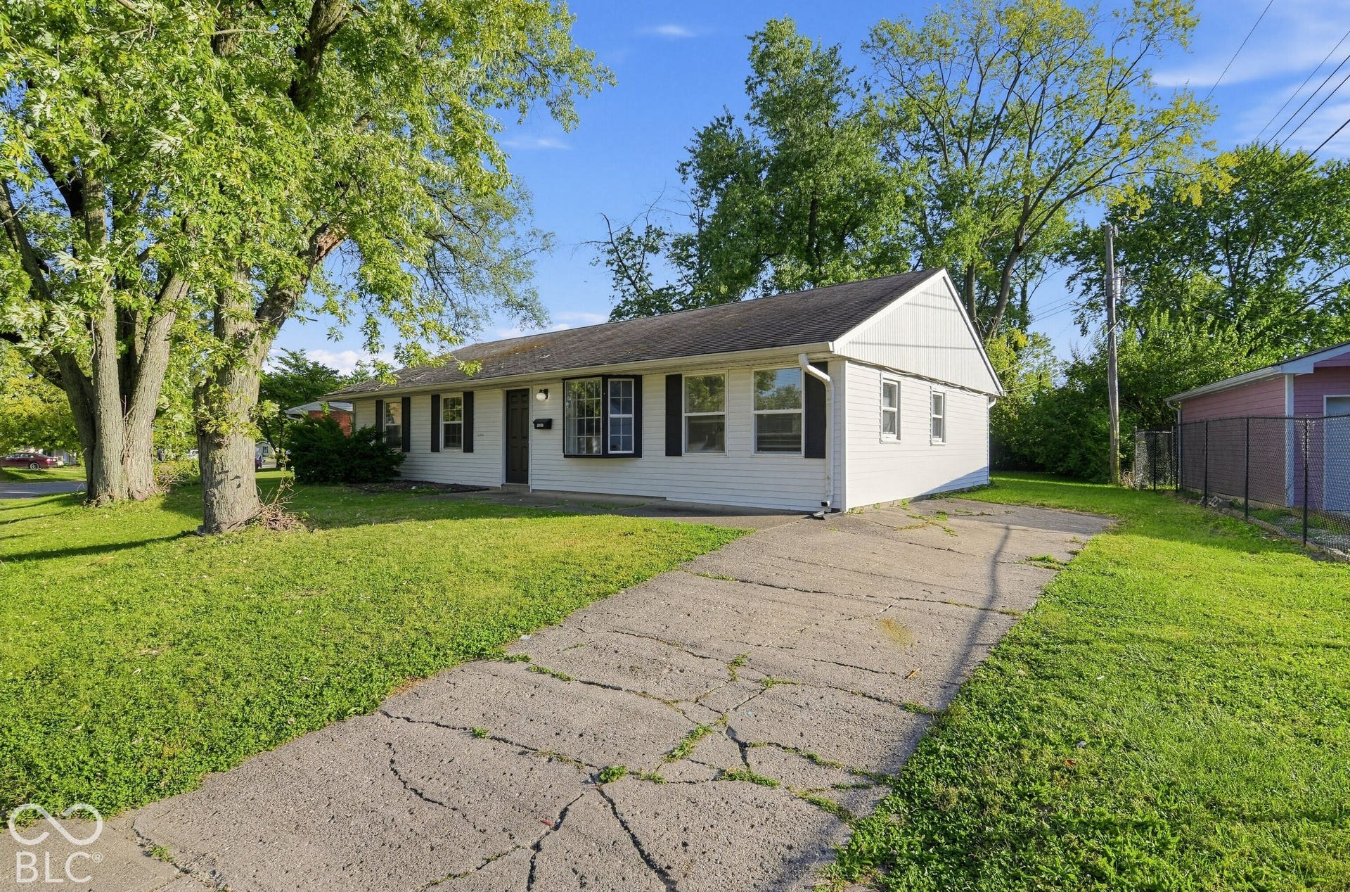 9207 Rochelle Drive, Indianapolis, IN 46235