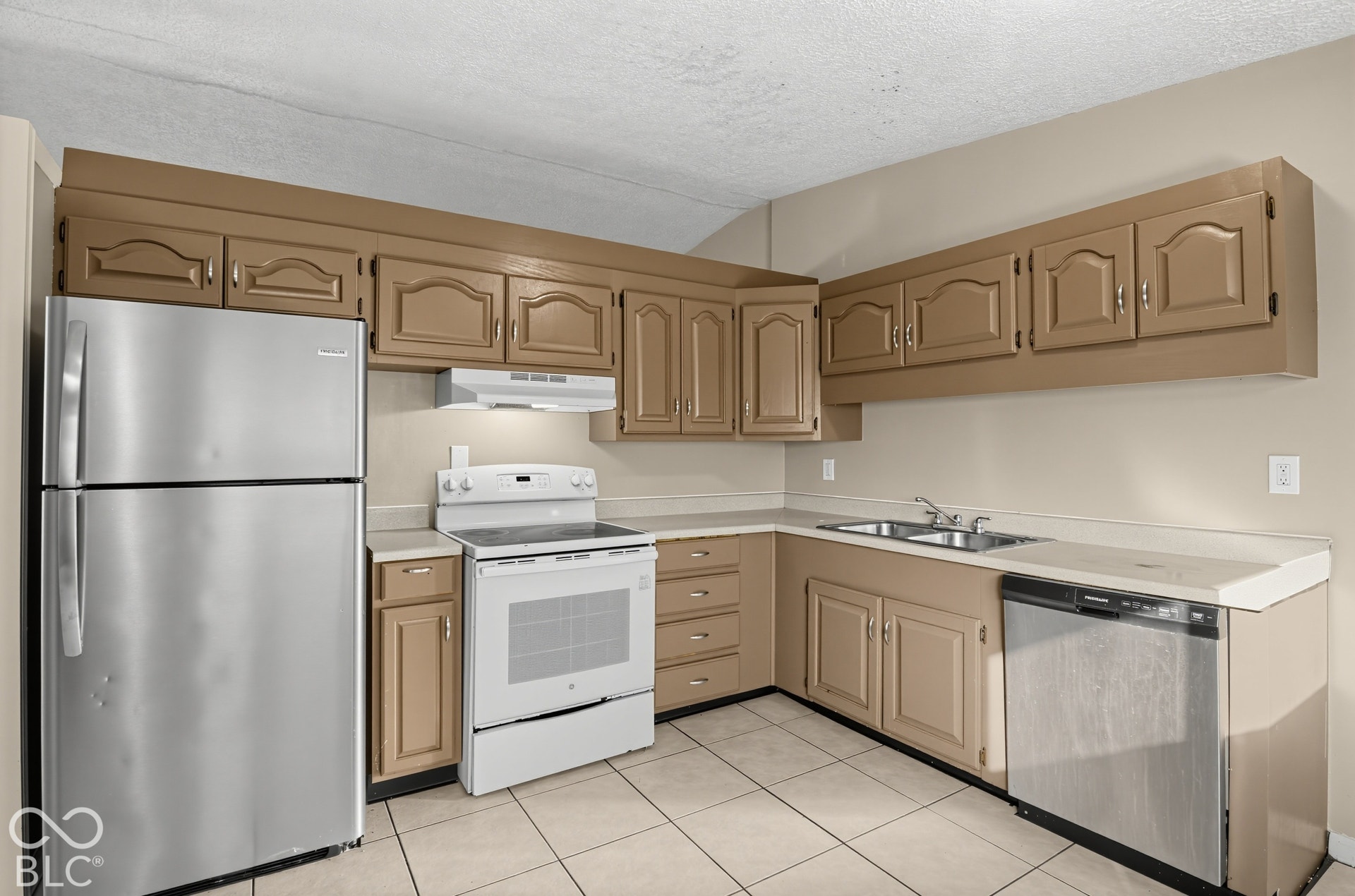 9207 Rochelle Drive, Indianapolis, IN 46235