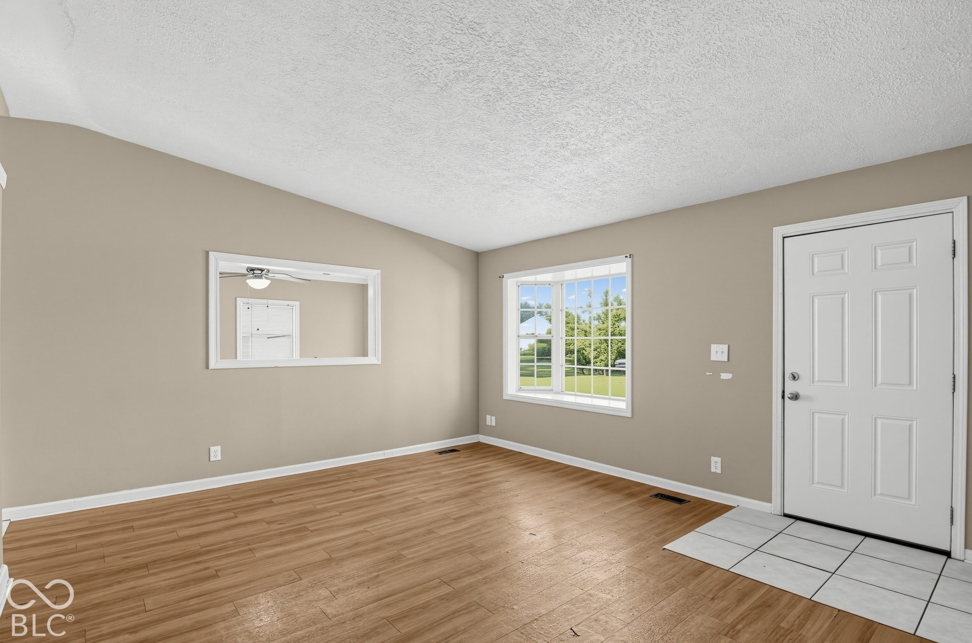 9207 Rochelle Drive, Indianapolis, IN 46235