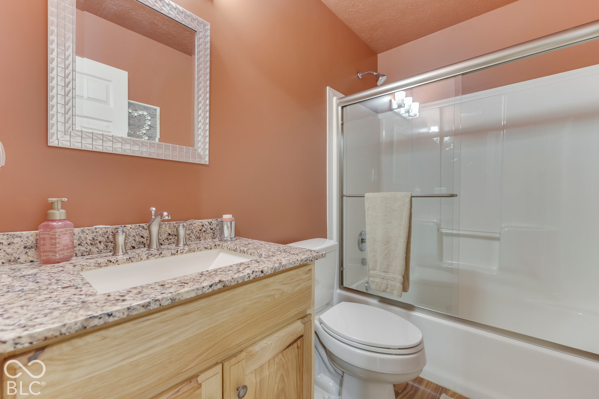1031 Lincoln Park West Drive, Greenwood, IN 46142