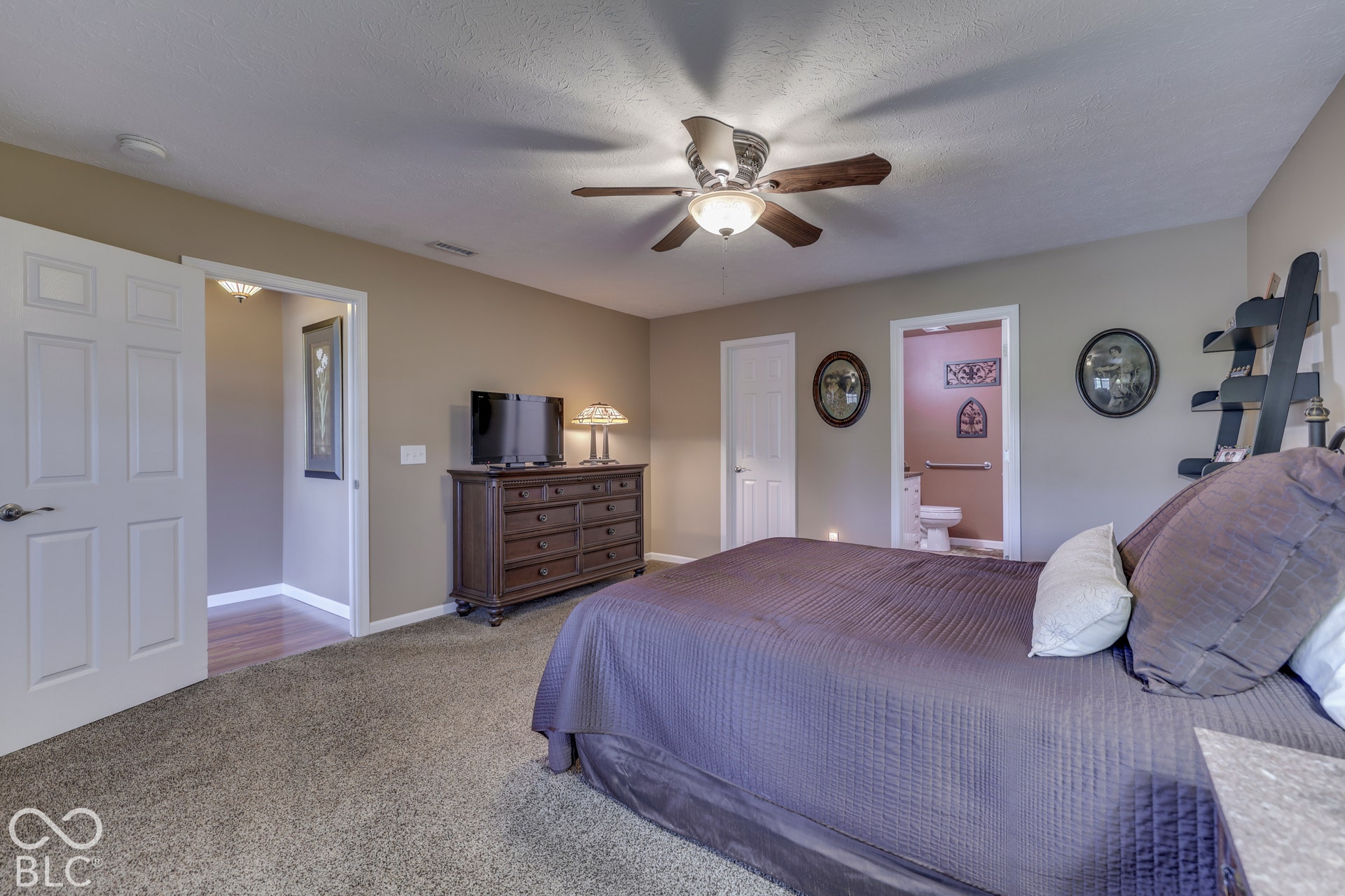1031 Lincoln Park West Drive, Greenwood, IN 46142