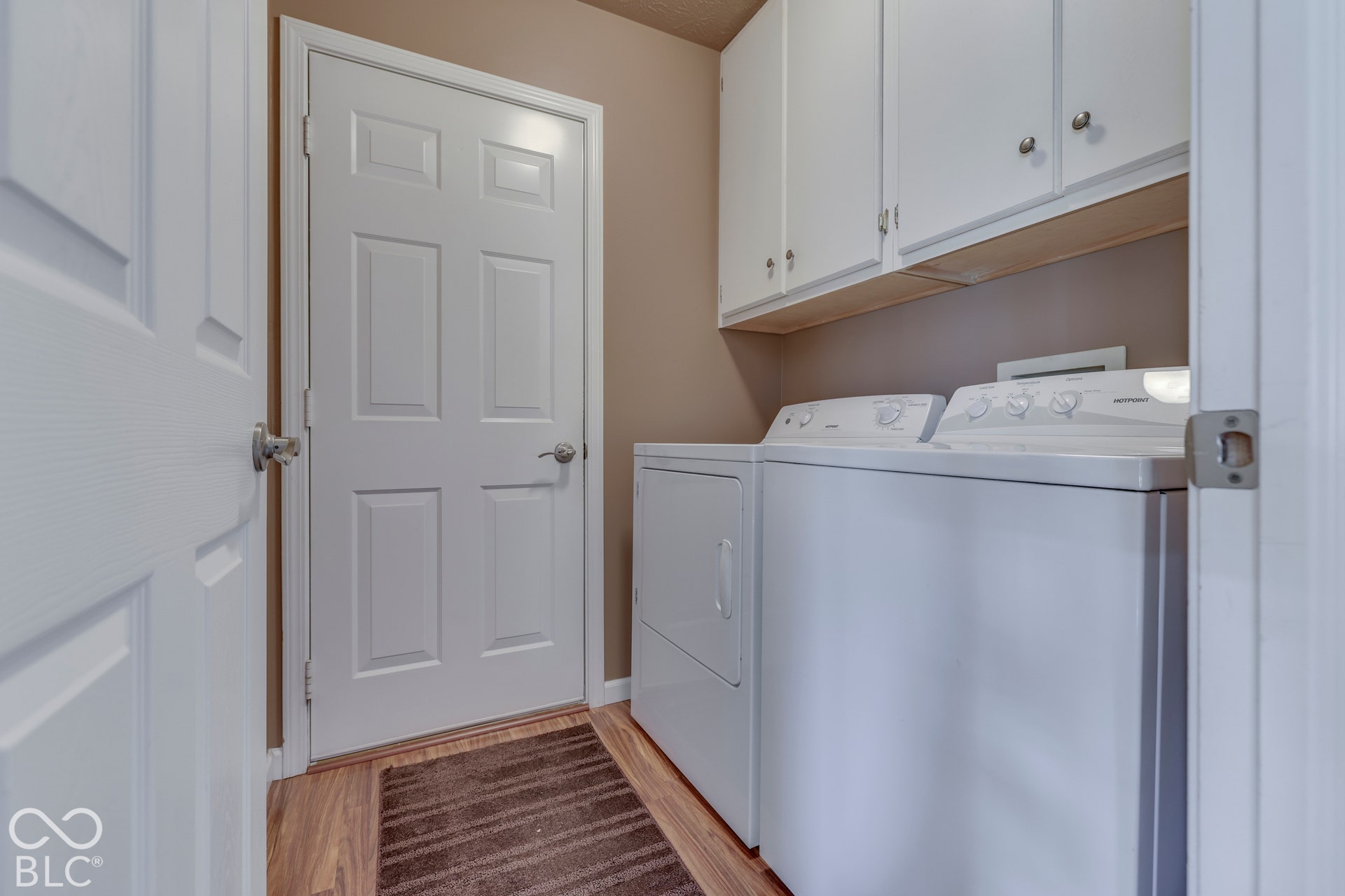 1031 Lincoln Park West Drive, Greenwood, IN 46142
