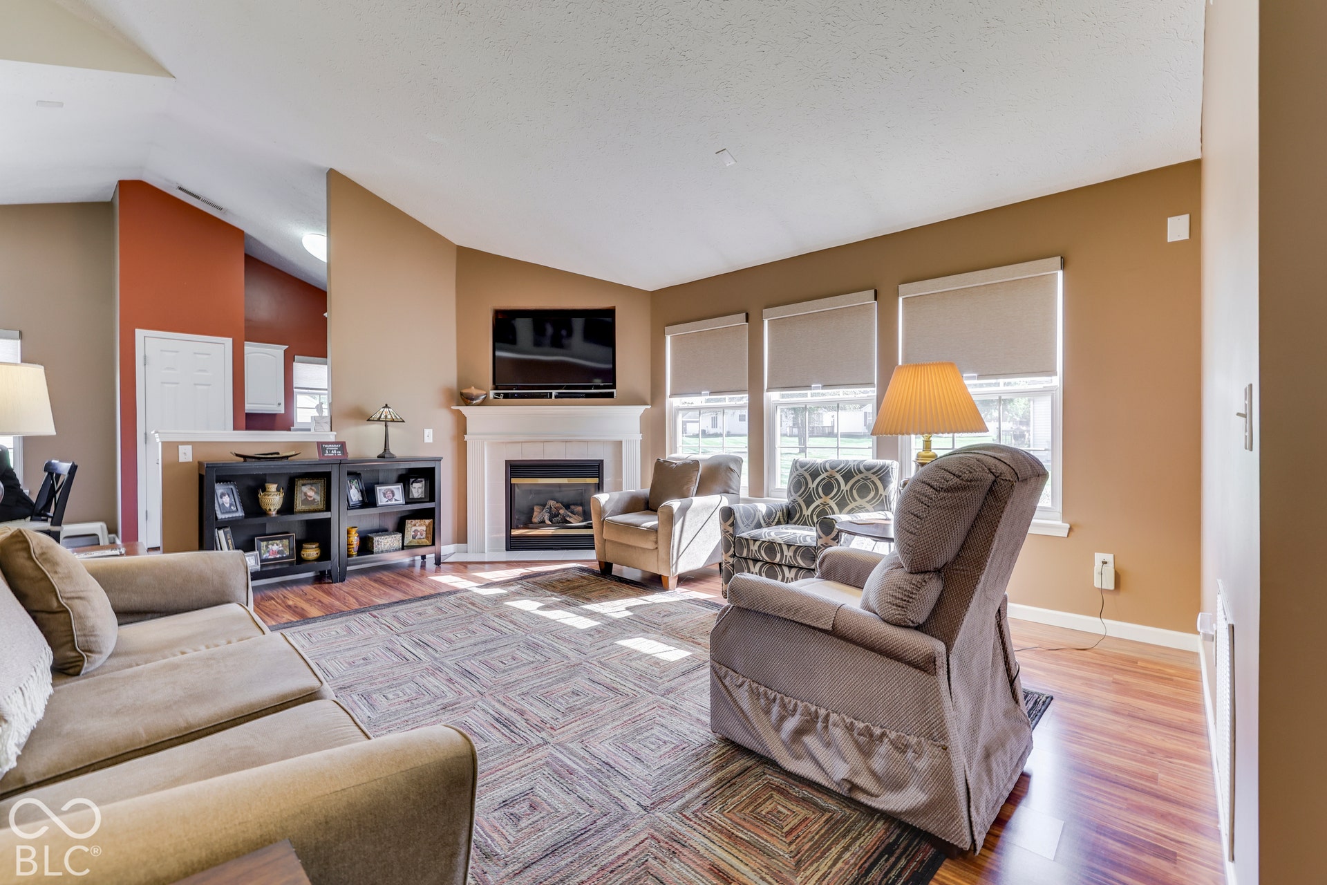 1031 Lincoln Park West Drive, Greenwood, IN 46142