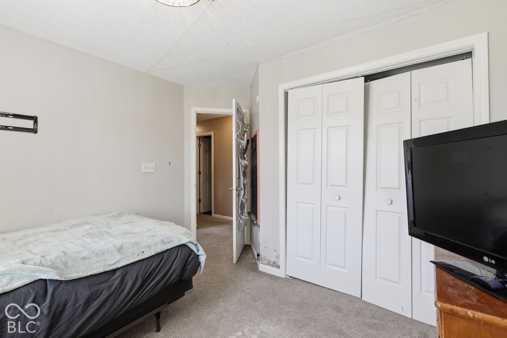 915 Congressional Way, Shelbyville, IN 46176
