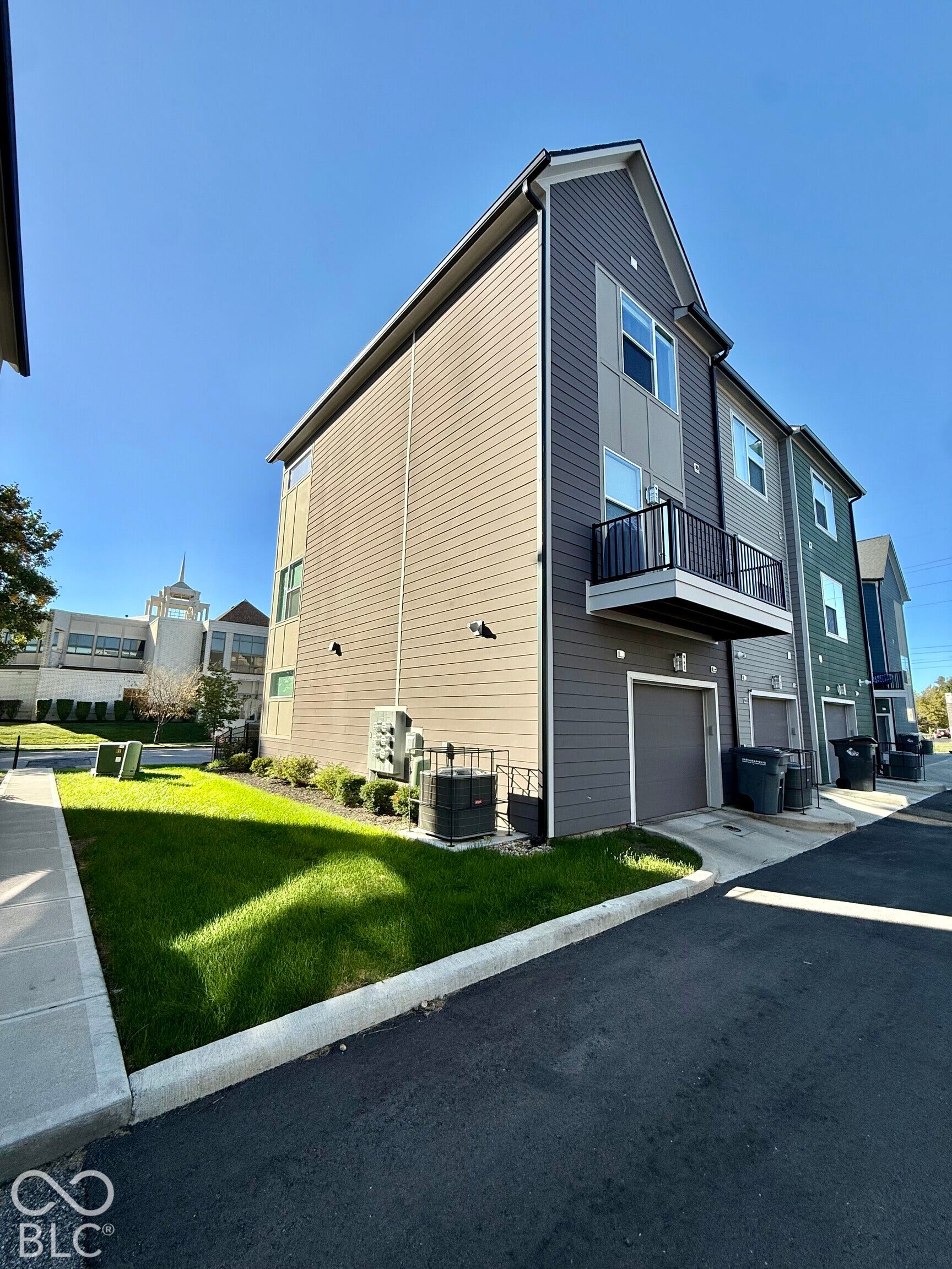 2143 N College Avenue, Indianapolis, IN 46202