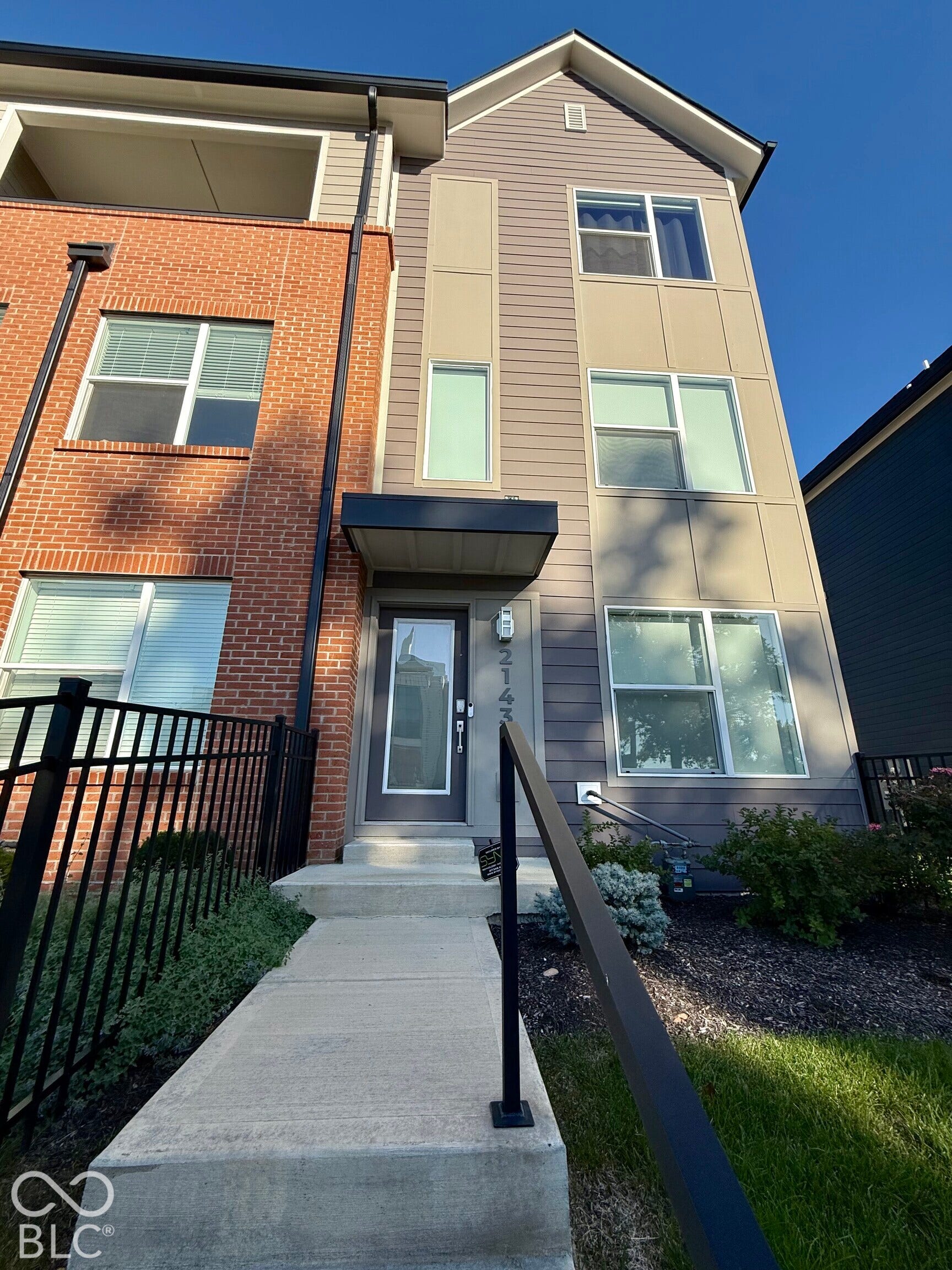 2143 N College Avenue, Indianapolis, IN 46202