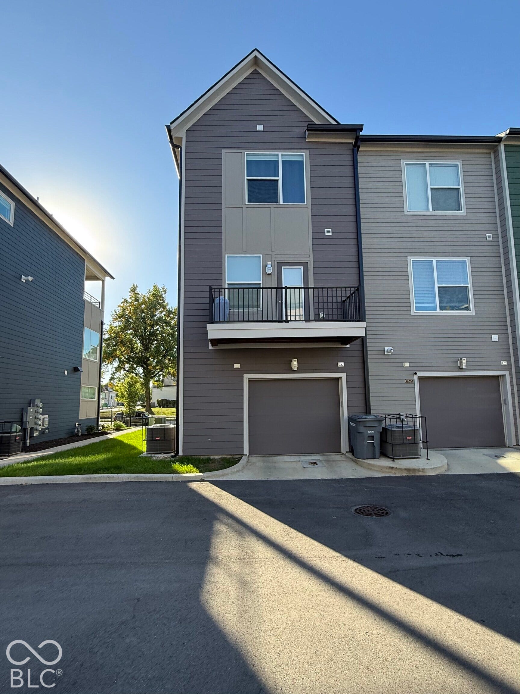 2143 N College Avenue, Indianapolis, IN 46202