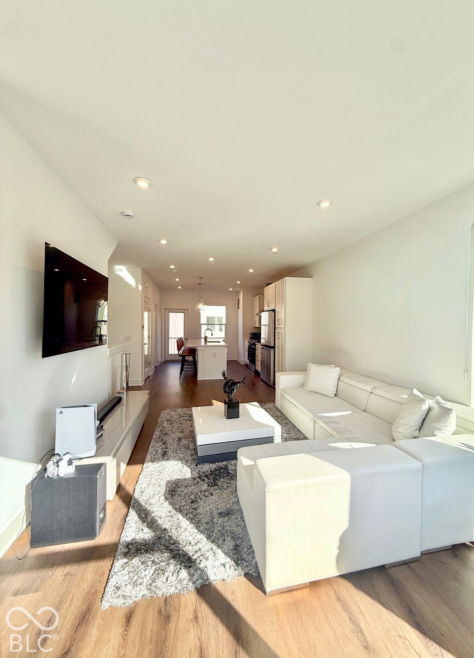 2143 N College Avenue, Indianapolis, IN 46202