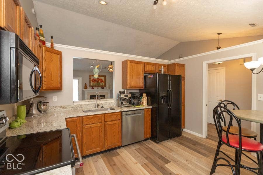 552 Nicole Boulevard, Avon, IN 46123