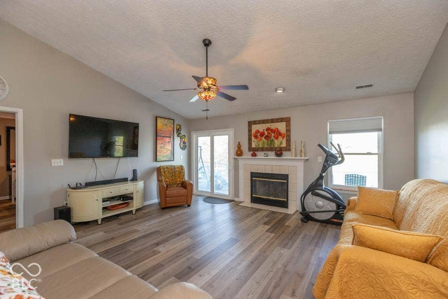 552 Nicole Boulevard, Avon, IN 46123