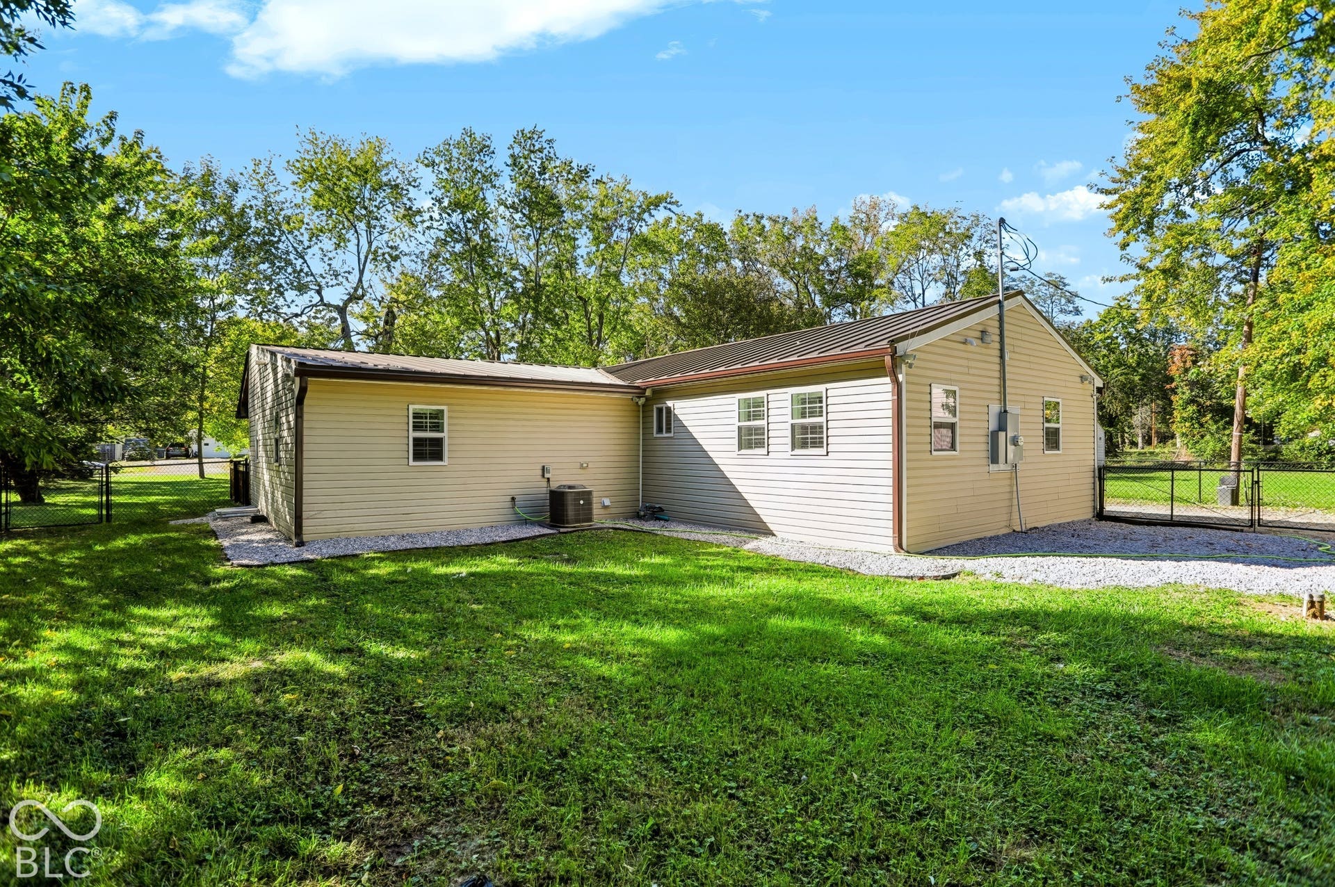 325 S Routiers Avenue, Indianapolis, IN 46219