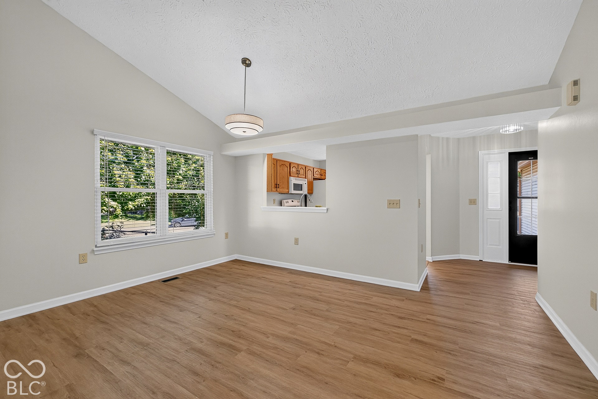 12718 Slippery Rock Road, Indianapolis, IN 46236 Dining Area
