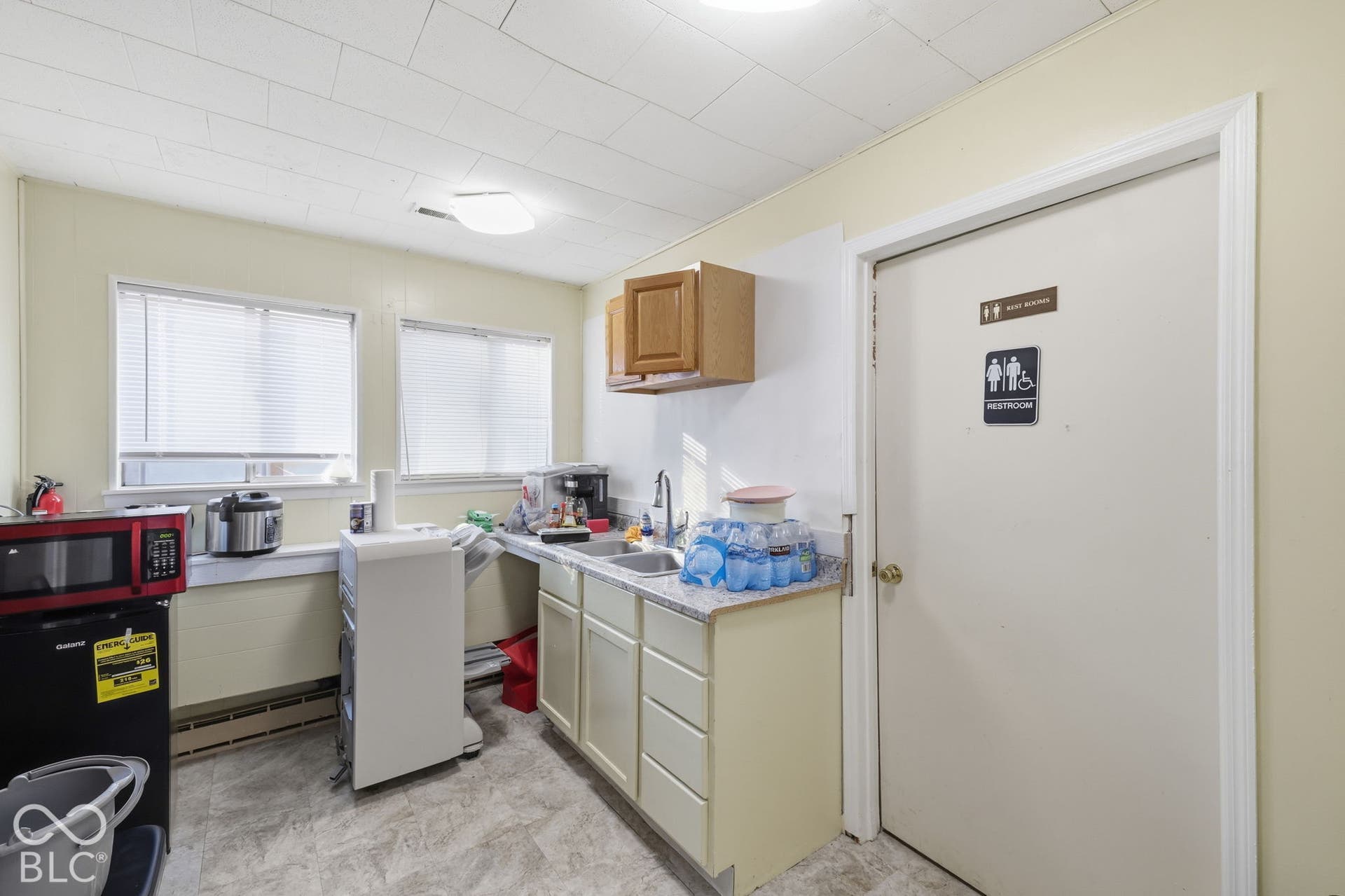 4903 S High School, Indianapolis, IN 46221