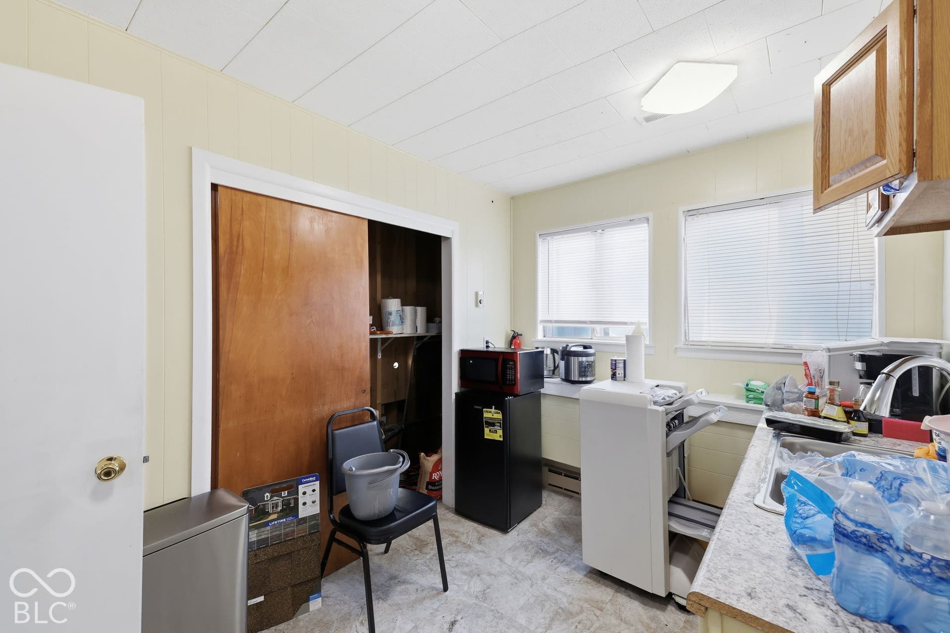 4903 S High School, Indianapolis, IN 46221