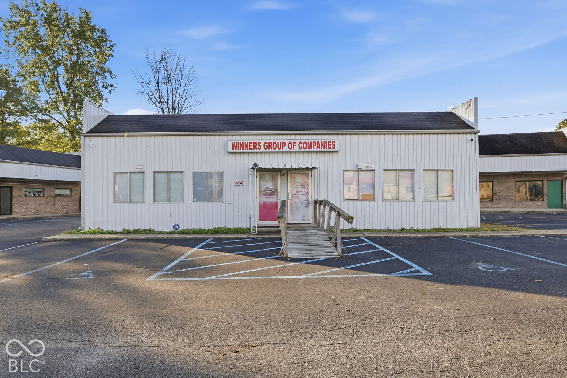 4903 S High School, Indianapolis, IN 46221