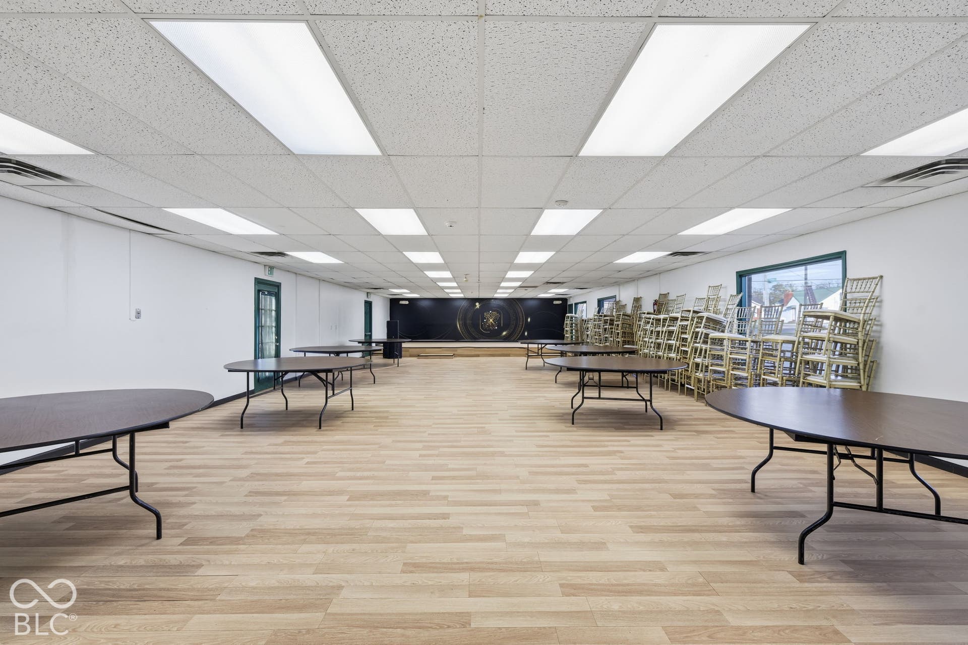 4903 S High School, Indianapolis, IN 46221