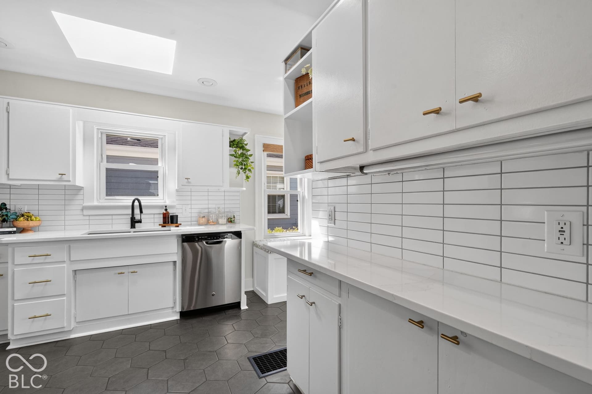 6105 Kingsley Drive, Indianapolis, IN 46220