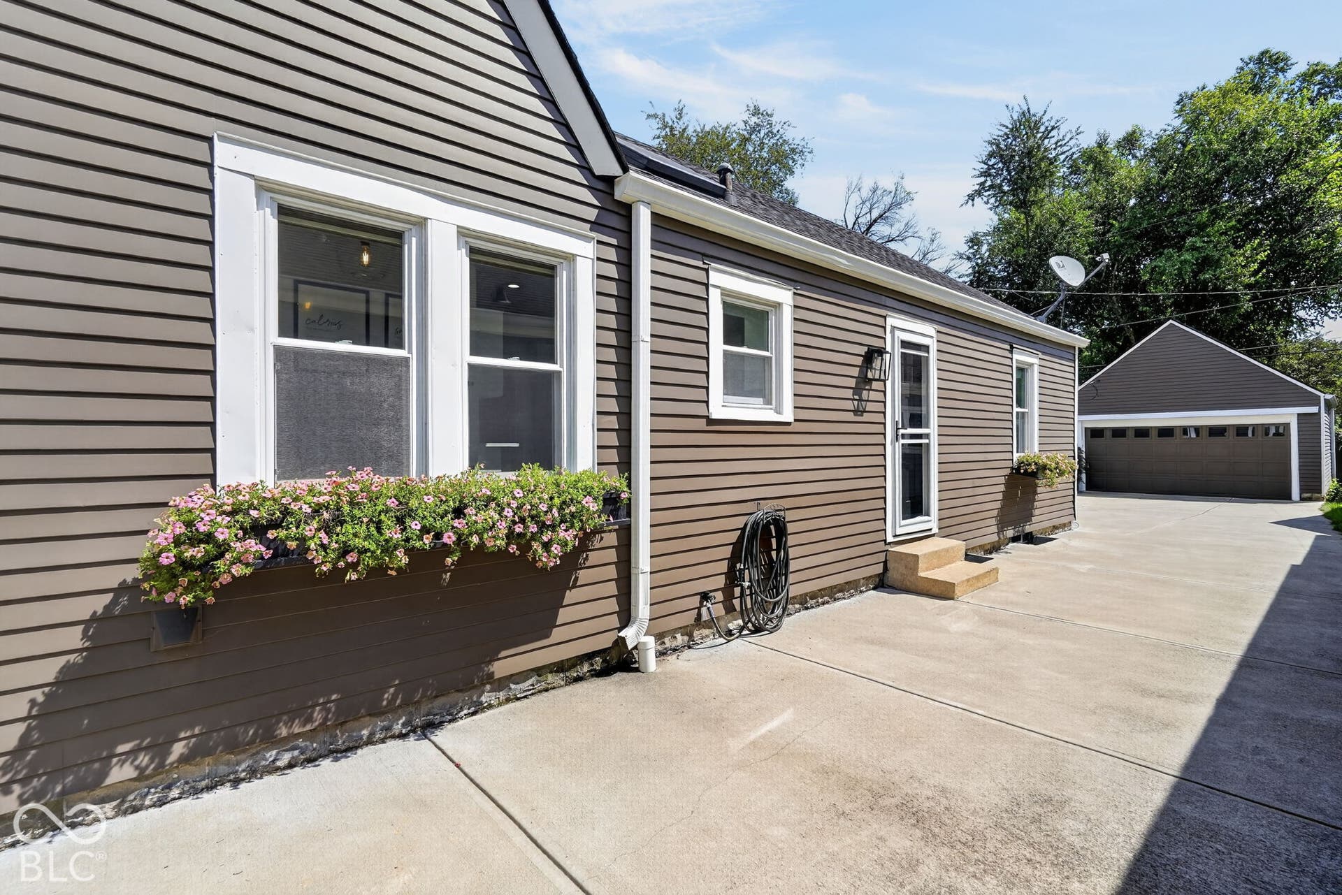 6105 Kingsley Drive, Indianapolis, IN 46220