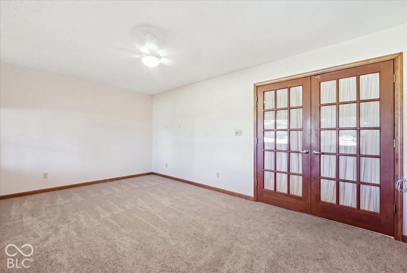 Virtually Altered - Sun Room- virtually shown as empty room.