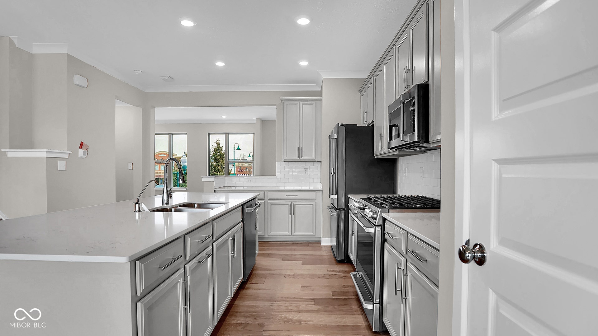 19711 Chatham Grove Drive, Westfield, IN 46074 19711 Chatham Grove Drive, Westfield, IN 46074