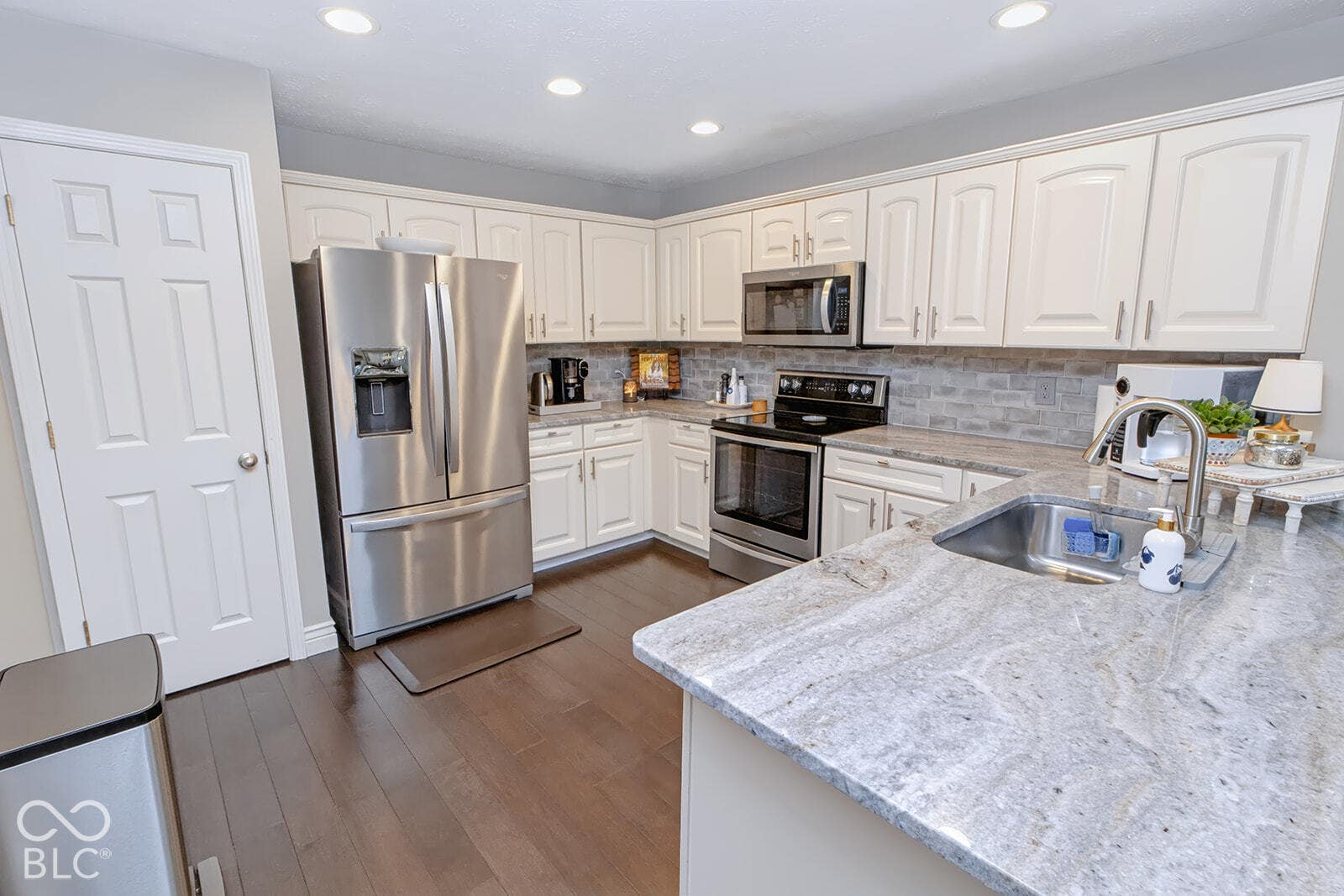 12139 Black Hills Drive, Fishers, IN 46038