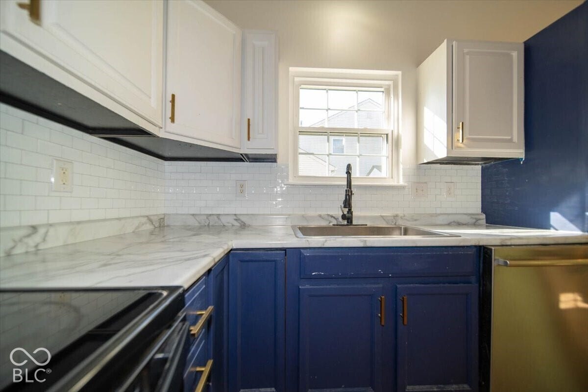1142 Crestwood Drive, Greenwood, IN 46143