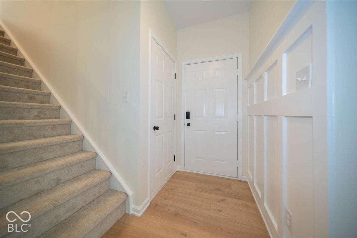 1142 Crestwood Drive, Greenwood, IN 46143